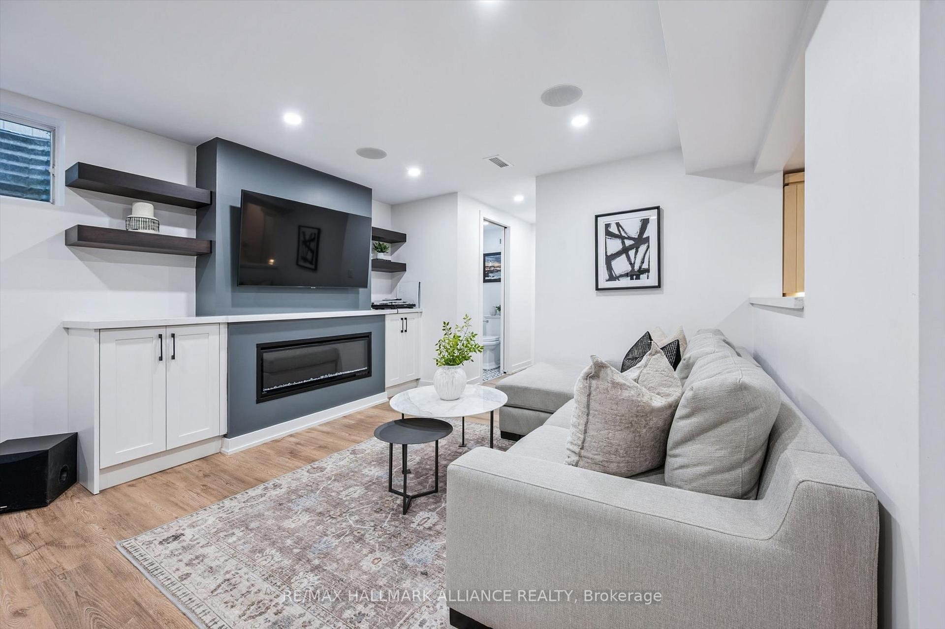 Photo 37 of 6 Coachman Crescent, Hamilton, Freelton — HOMEH