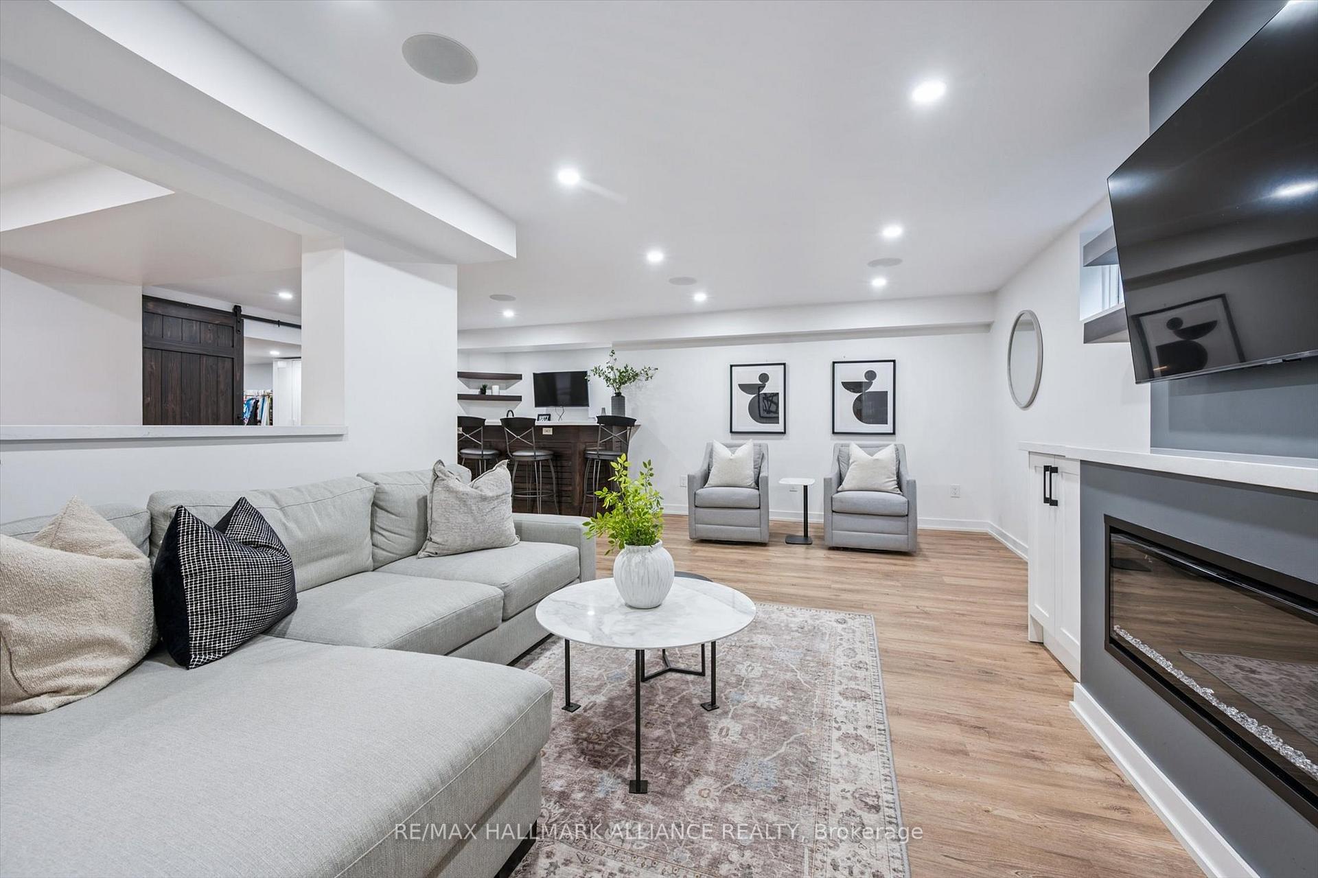 Photo 49 of 6 Coachman Crescent, Hamilton, Freelton — HOMEH