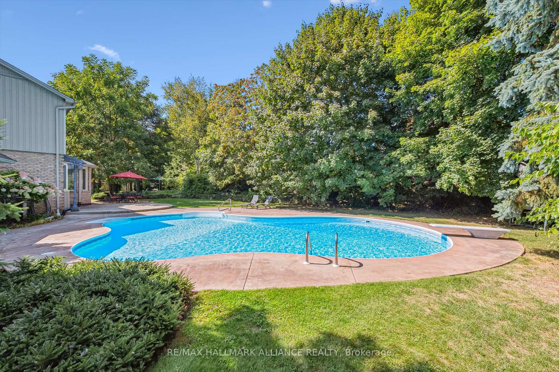 Photo 39 of 6 Coachman Crescent, Hamilton, Freelton — HOMEH