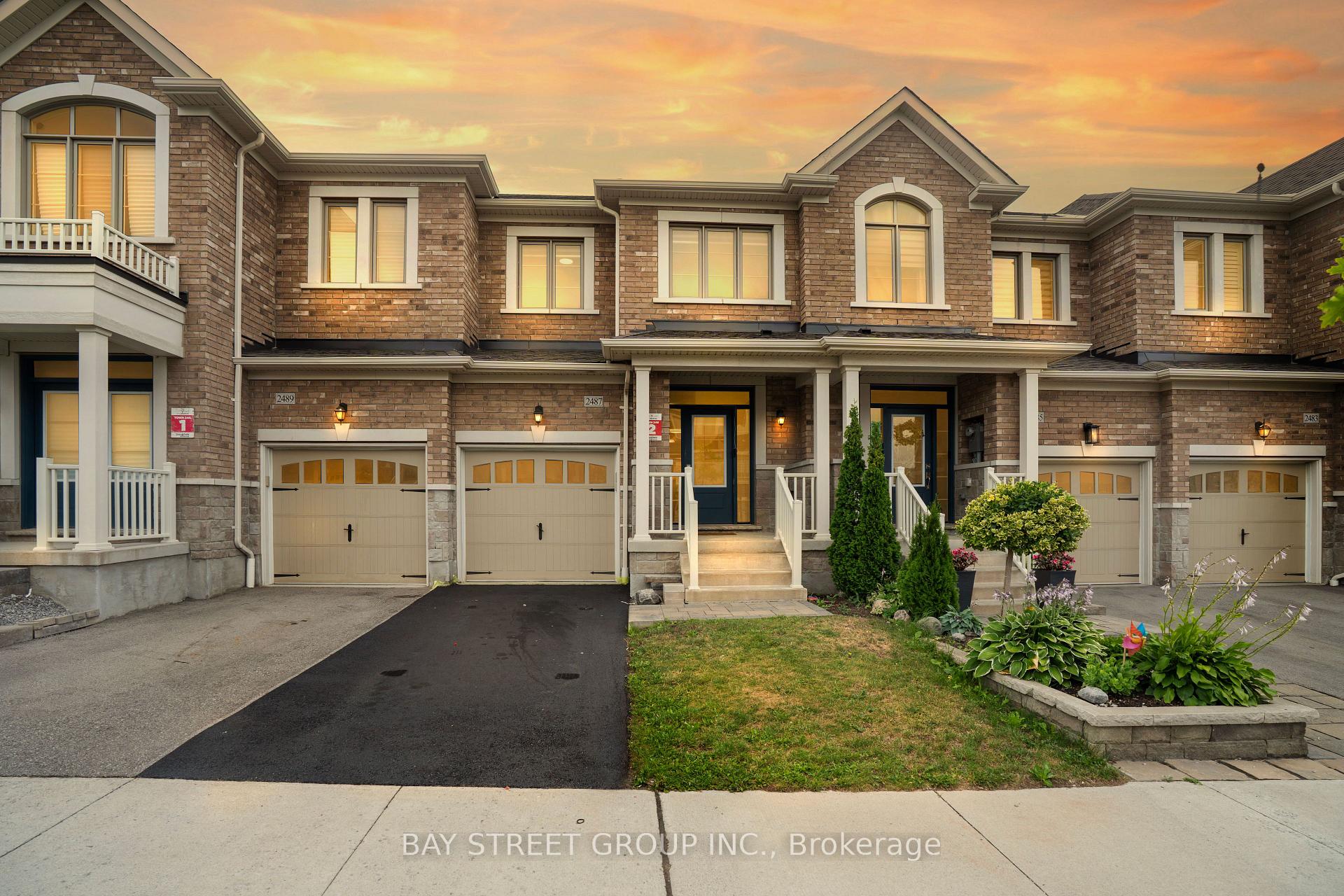 Photo 1 of 2487 Hibiscus Drive, Pickering, Rural Pickering — HOMEH