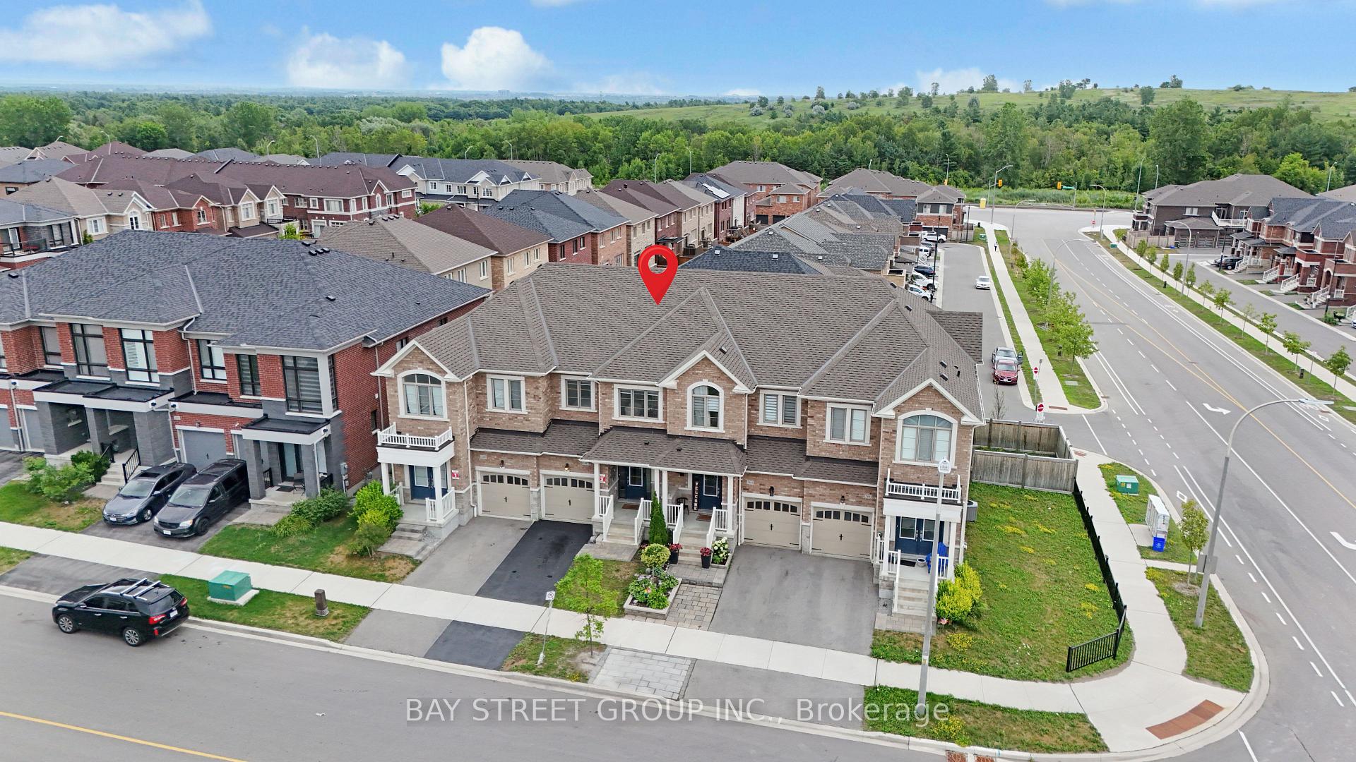Photo 4 of 2487 Hibiscus Drive, Pickering, Rural Pickering — HOMEH