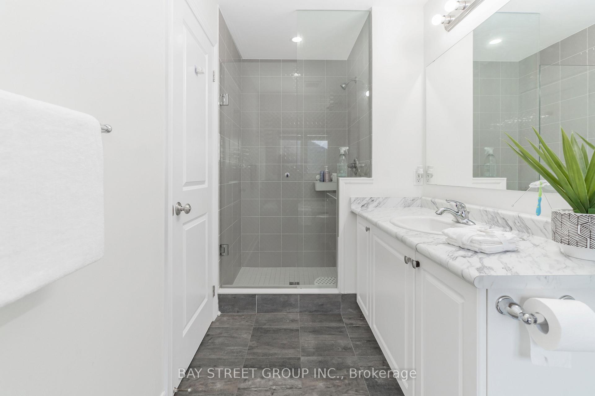 Photo 14 of 2487 Hibiscus Drive, Pickering, Rural Pickering — HOMEH