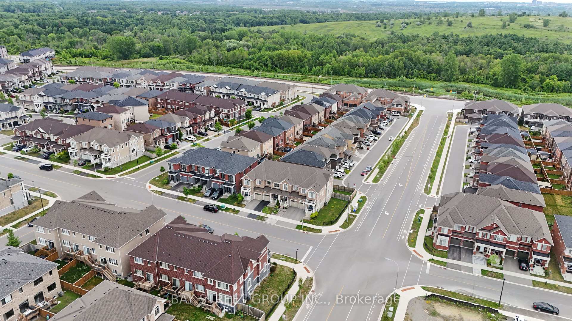 Photo 31 of 2487 Hibiscus Drive, Pickering, Rural Pickering — HOMEH