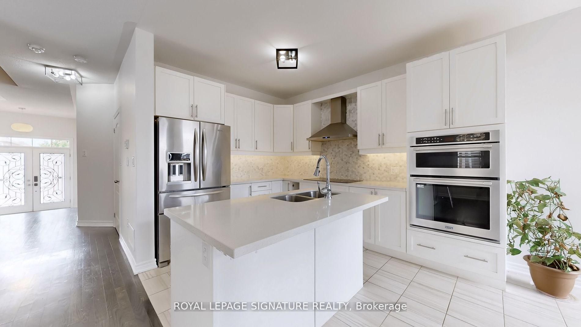 Photo 5 of 62 Moses Crescent, Clarington, Bowmanville — HOMEH
