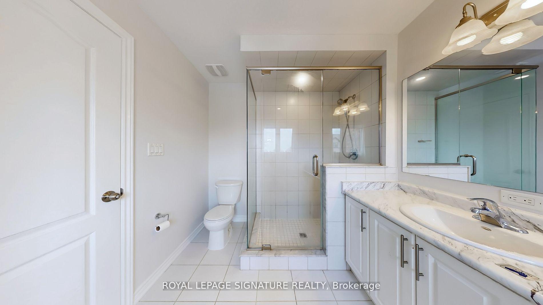 Photo 8 of 62 Moses Crescent, Clarington, Bowmanville — HOMEH
