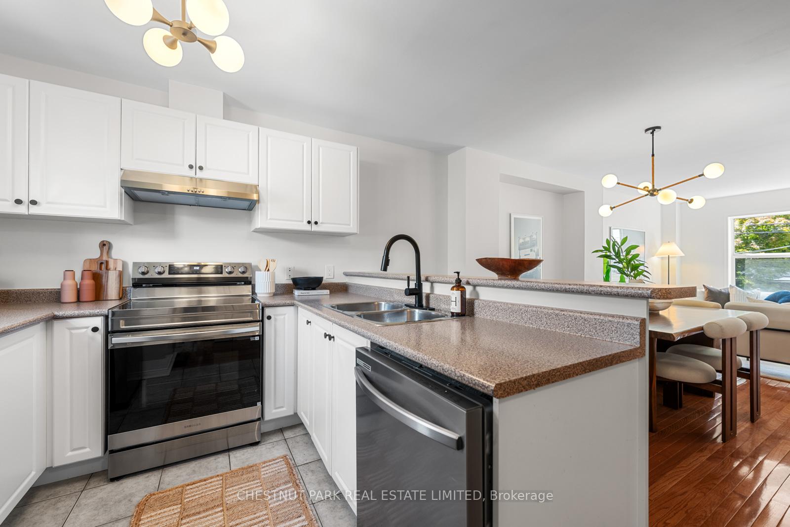 Photo 15 of 13 Agnes Lane, Toronto, South Riverdale — HOMEH