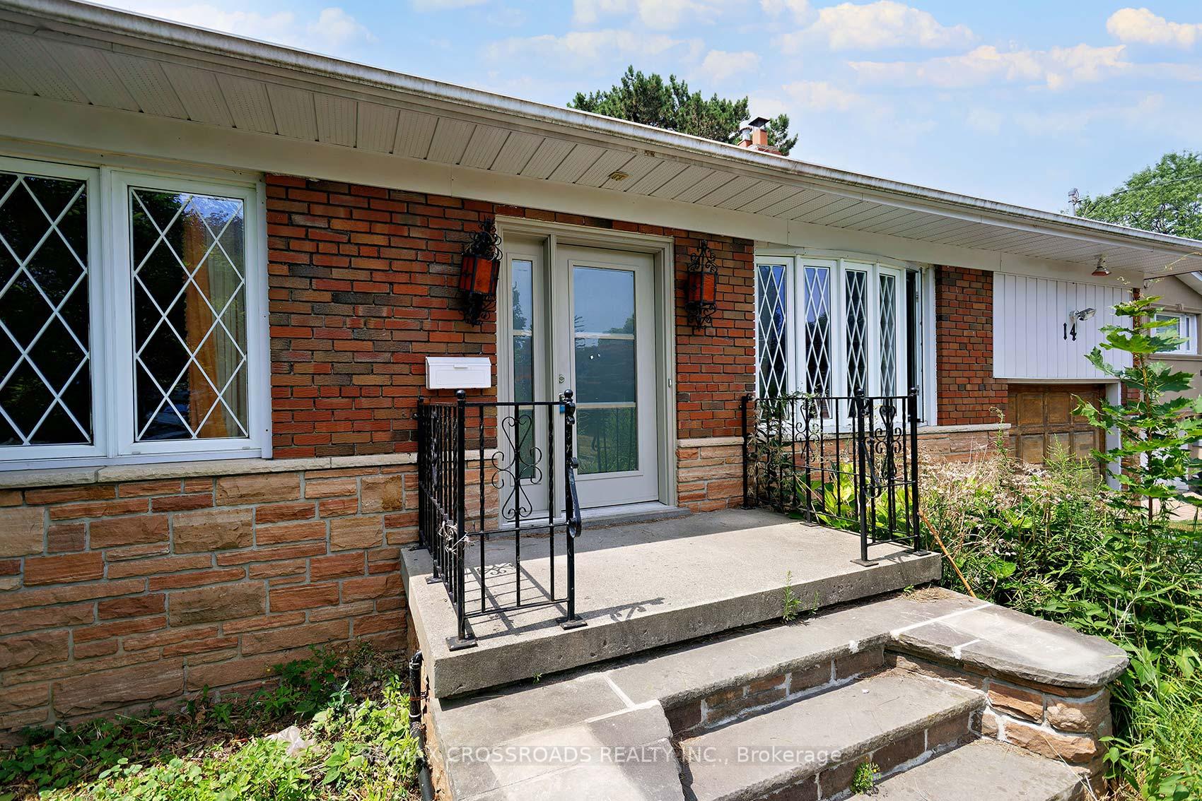 Photo 4 of 14 Shirley Crescent, Scarborough, Scarborough Village — HOMEH