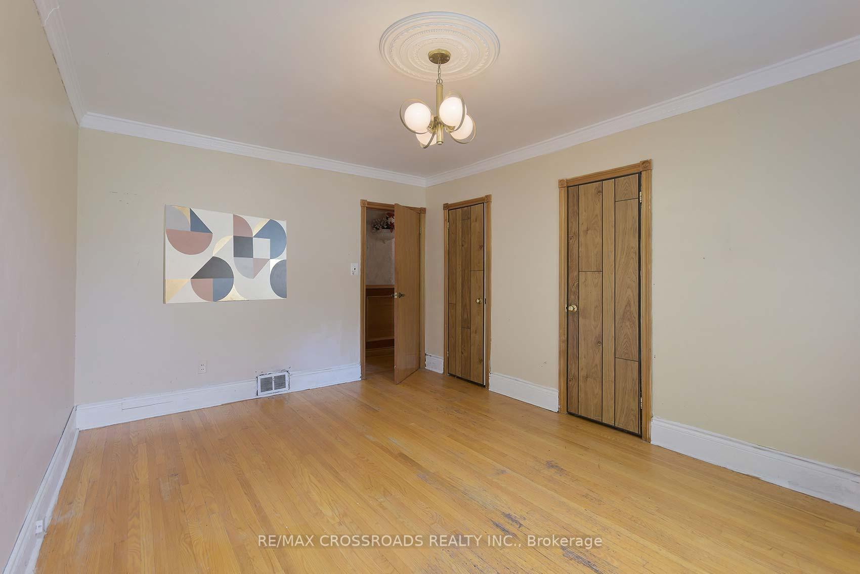 Photo 16 of 14 Shirley Crescent, Scarborough, Scarborough Village — HOMEH