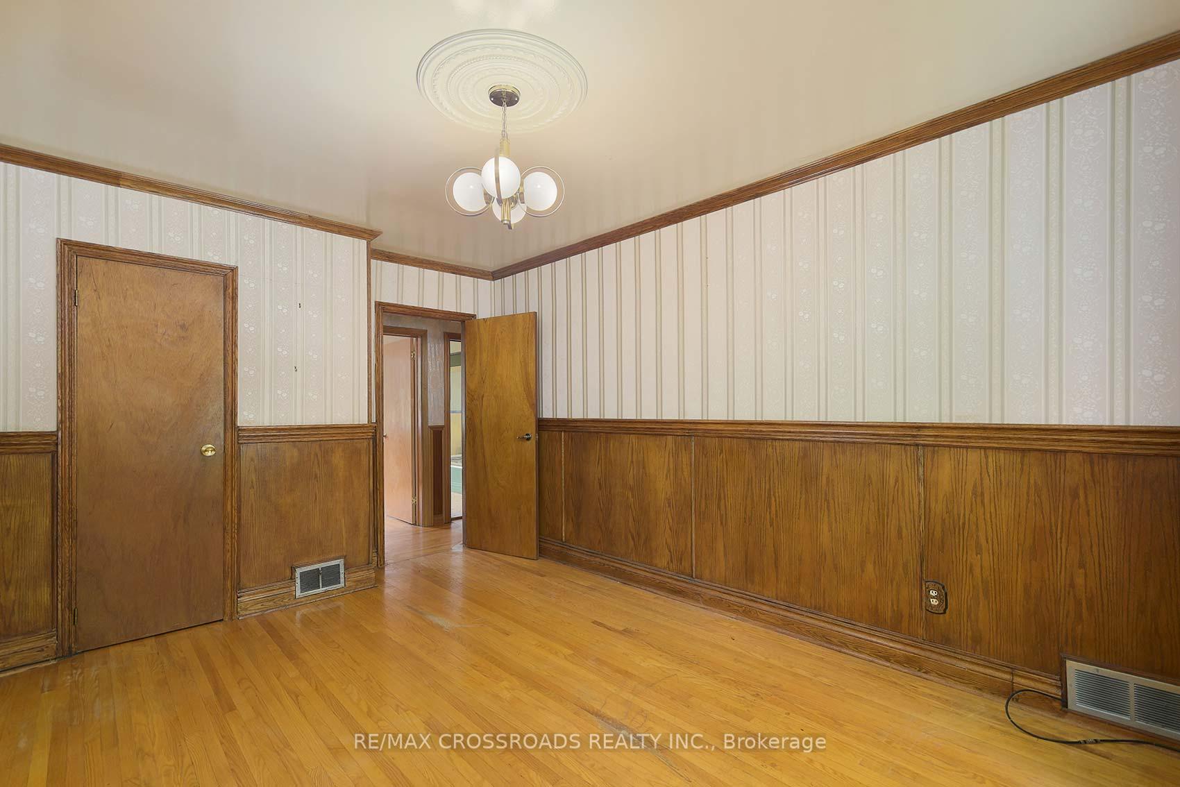 Photo 20 of 14 Shirley Crescent, Scarborough, Scarborough Village — HOMEH