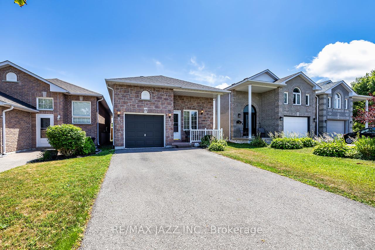 Photo 5 of 15 Daiseyfield Avenue, Clarington, Courtice — HOMEH