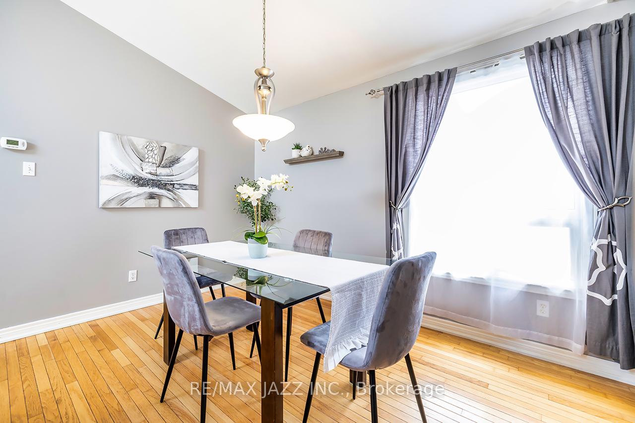 Photo 26 of 15 Daiseyfield Avenue, Clarington, Courtice — HOMEH