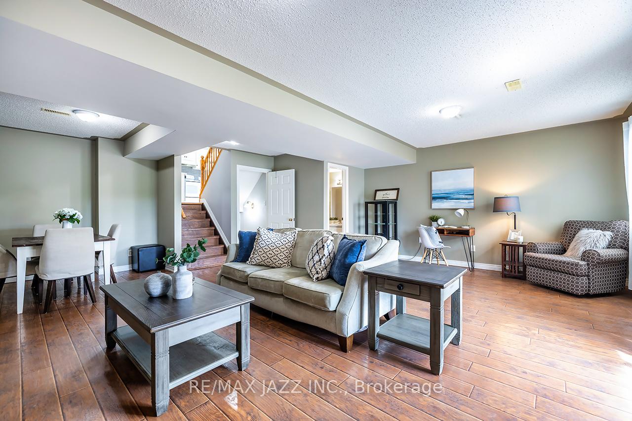 Photo 27 of 15 Daiseyfield Avenue, Clarington, Courtice — HOMEH