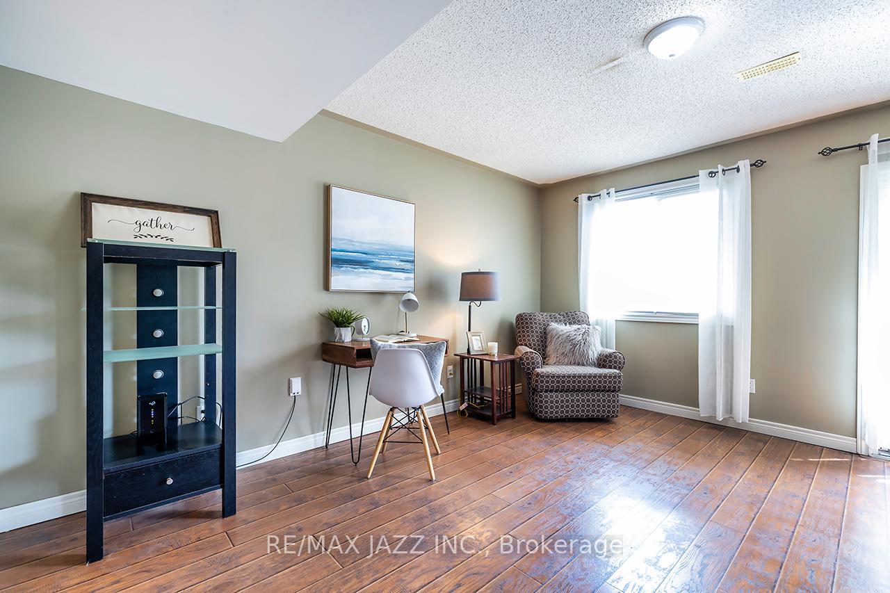 Photo 34 of 15 Daiseyfield Avenue, Clarington, Courtice — HOMEH