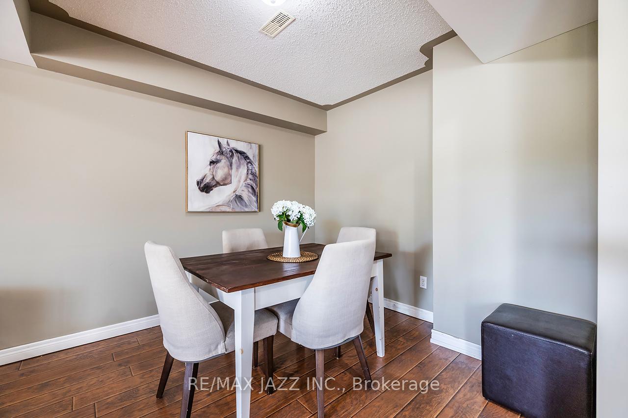 Photo 13 of 15 Daiseyfield Avenue, Clarington, Courtice — HOMEH