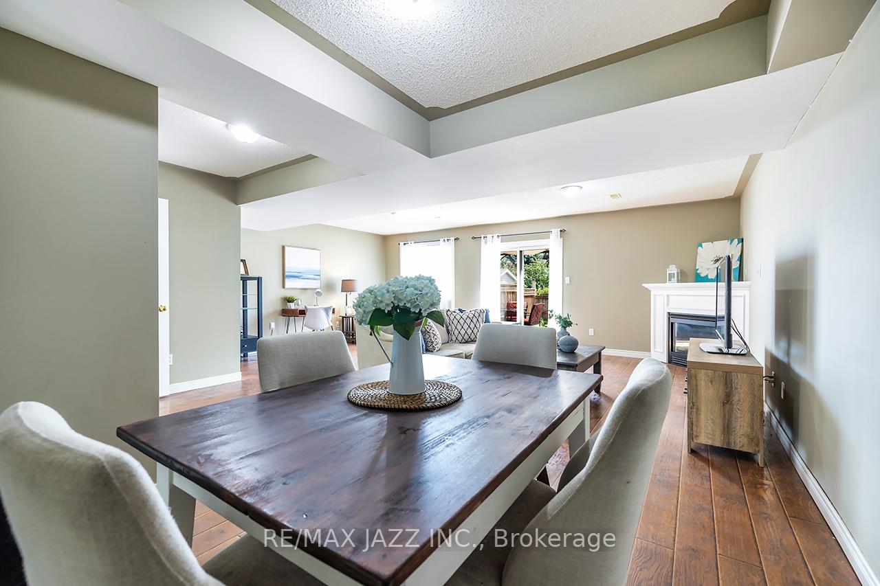 Photo 11 of 15 Daiseyfield Avenue, Clarington, Courtice — HOMEH