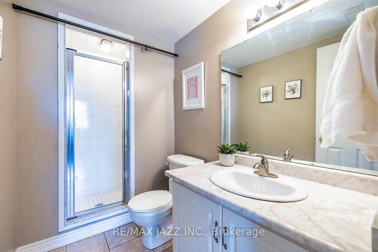 Photo 35 of 15 Daiseyfield Avenue, Clarington, Courtice — HOMEH