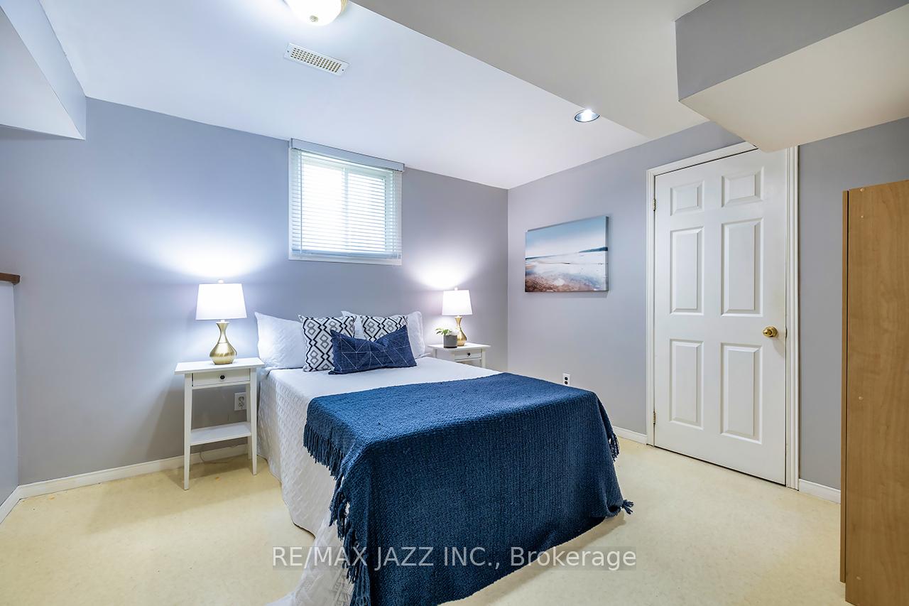 Photo 31 of 15 Daiseyfield Avenue, Clarington, Courtice — HOMEH