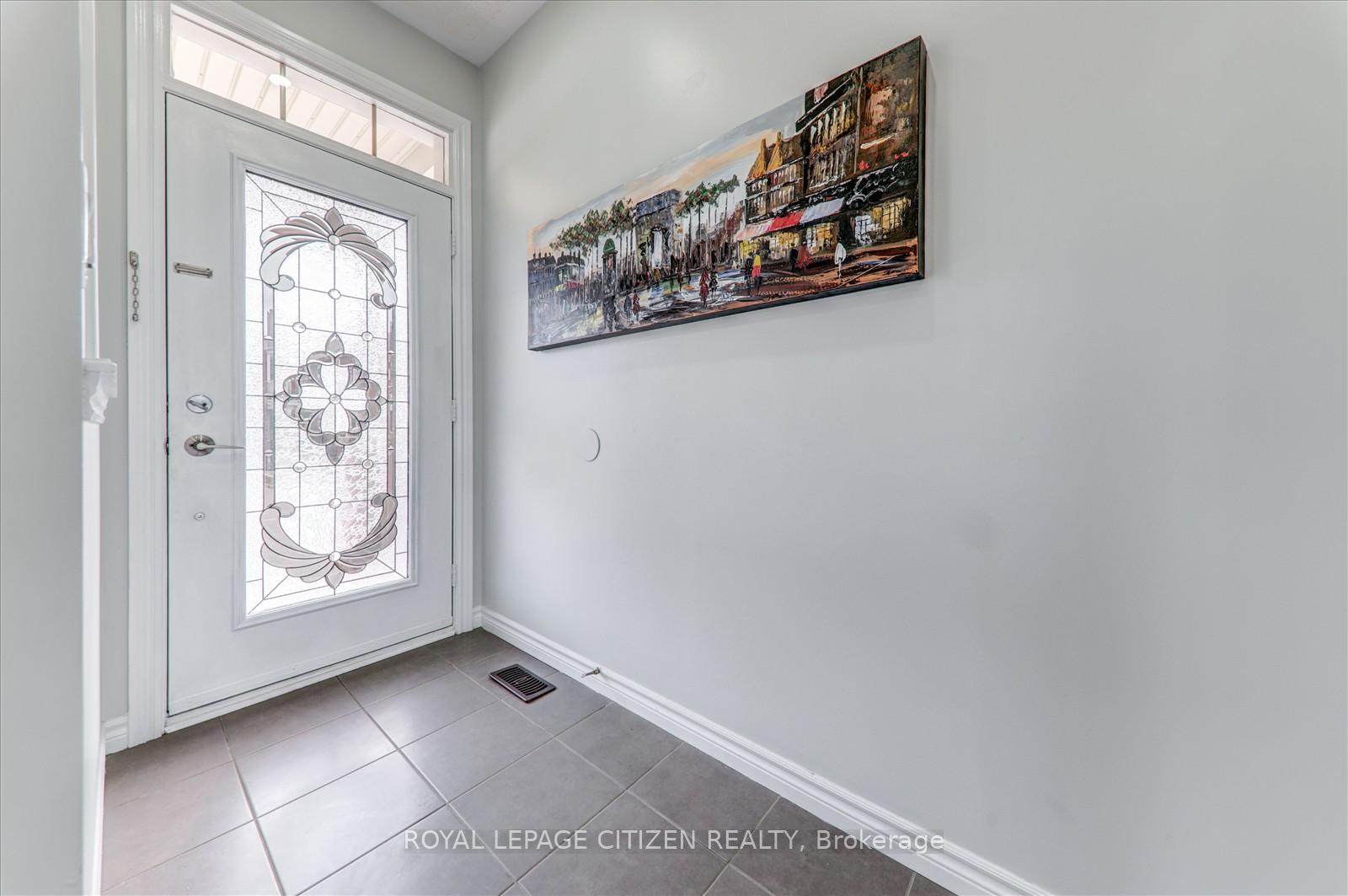 Photo 18 of 22 Ted Miller Crescent, Clarington, Bowmanville — HOMEH