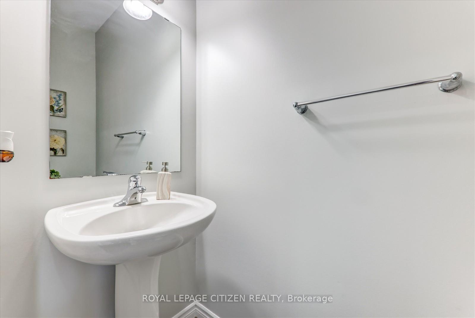 Photo 24 of 22 Ted Miller Crescent, Clarington, Bowmanville — HOMEH