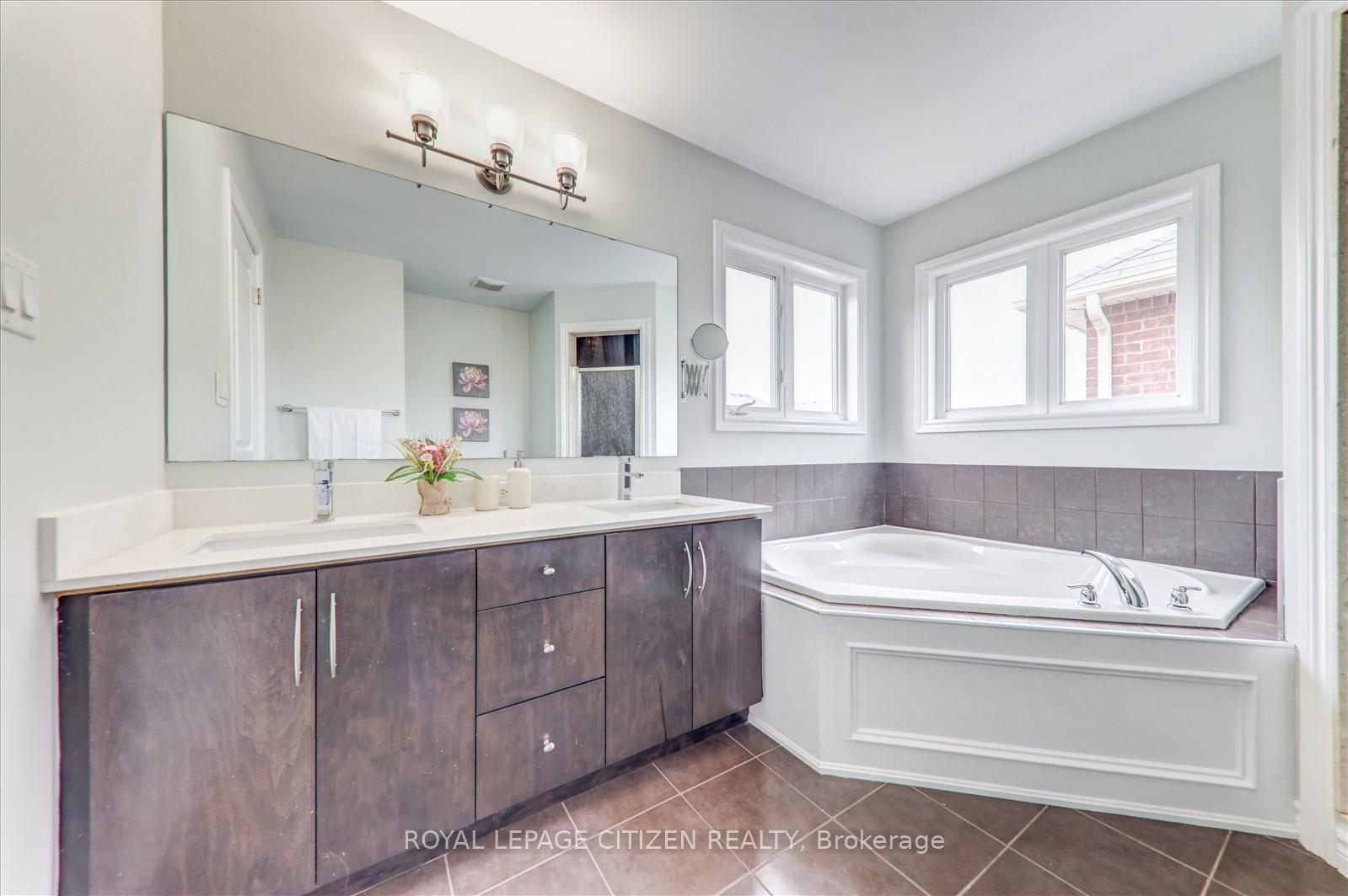 Photo 21 of 22 Ted Miller Crescent, Clarington, Bowmanville — HOMEH