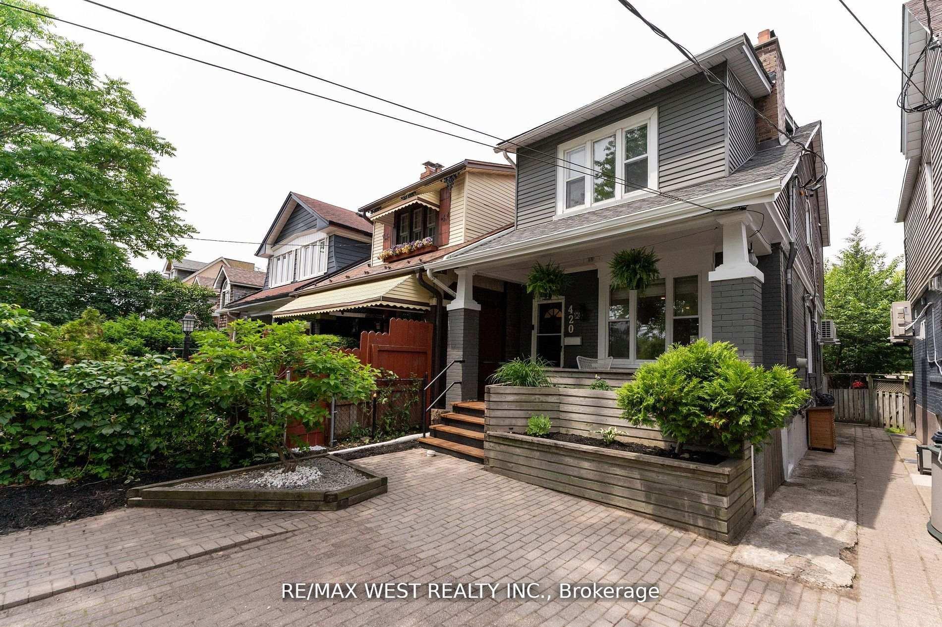 Photo 12 of 420 Kingston Road, Toronto, The Beaches — HOMEH