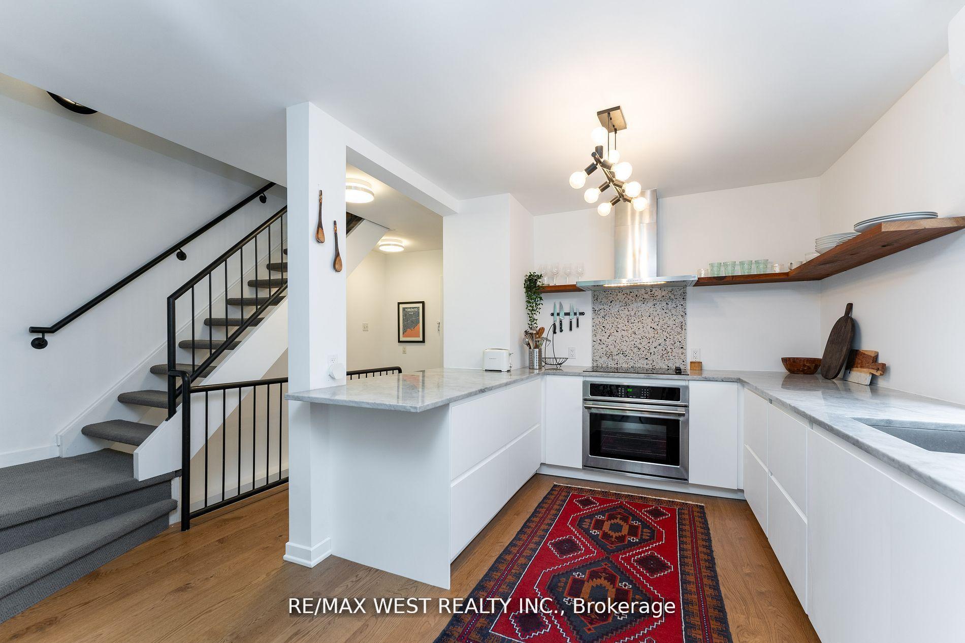 Photo 38 of 420 Kingston Road, Toronto, The Beaches — HOMEH