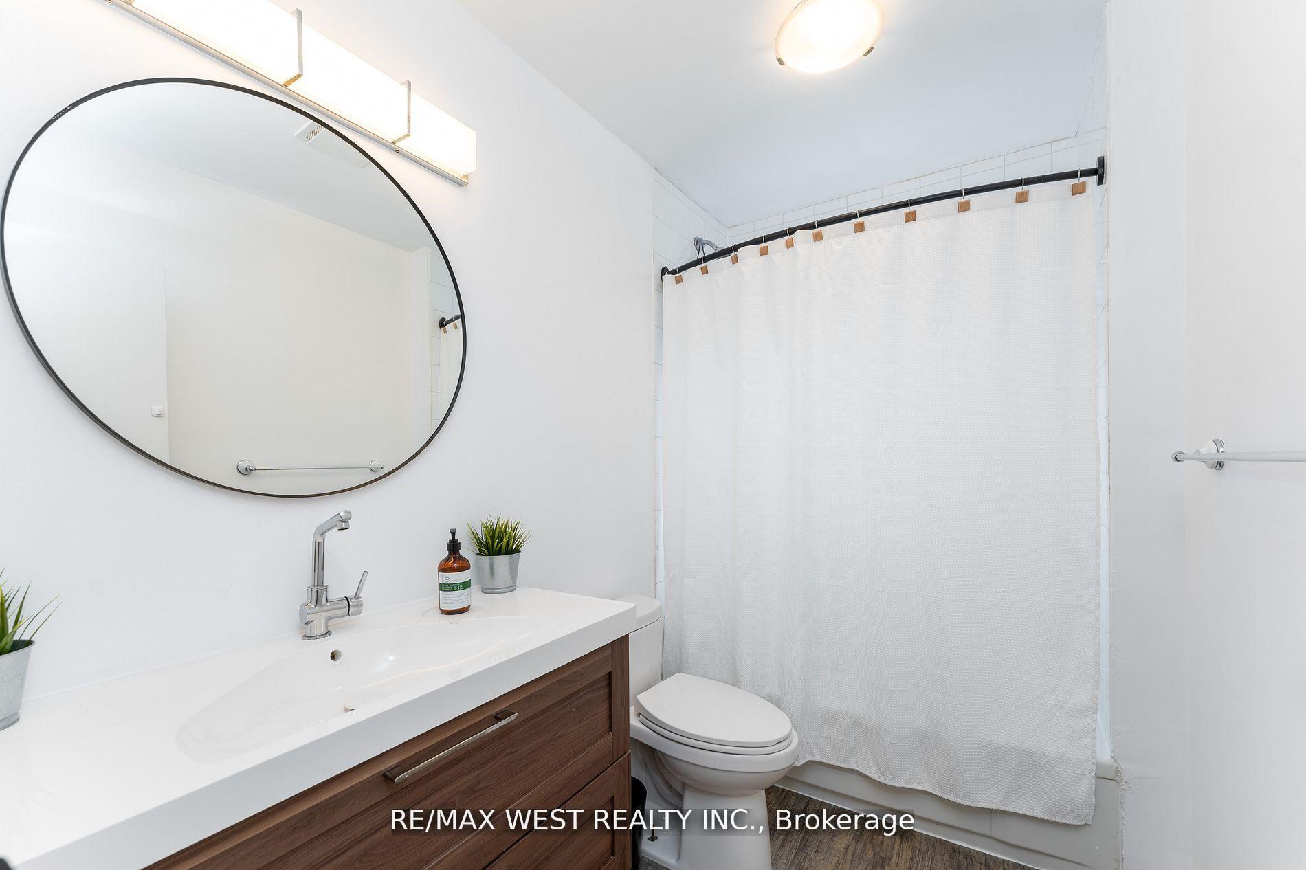 Photo 11 of 420 Kingston Road, Toronto, The Beaches — HOMEH