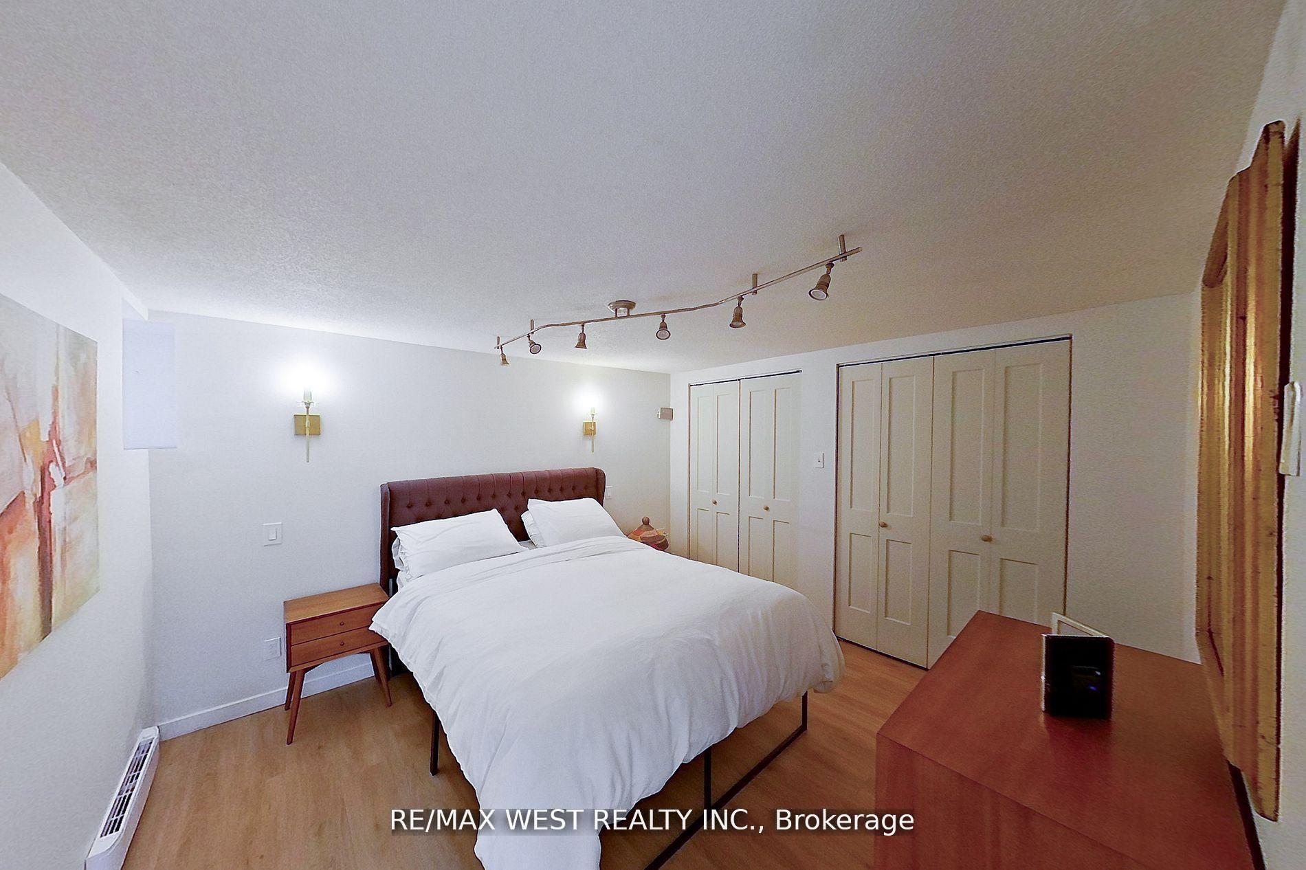 Photo 34 of 420 Kingston Road, Toronto, The Beaches — HOMEH