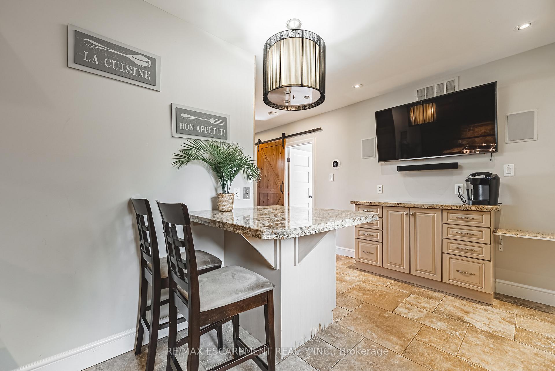 Photo 11 of 94 Malta Drive, Hamilton, Rosedale — HOMEH