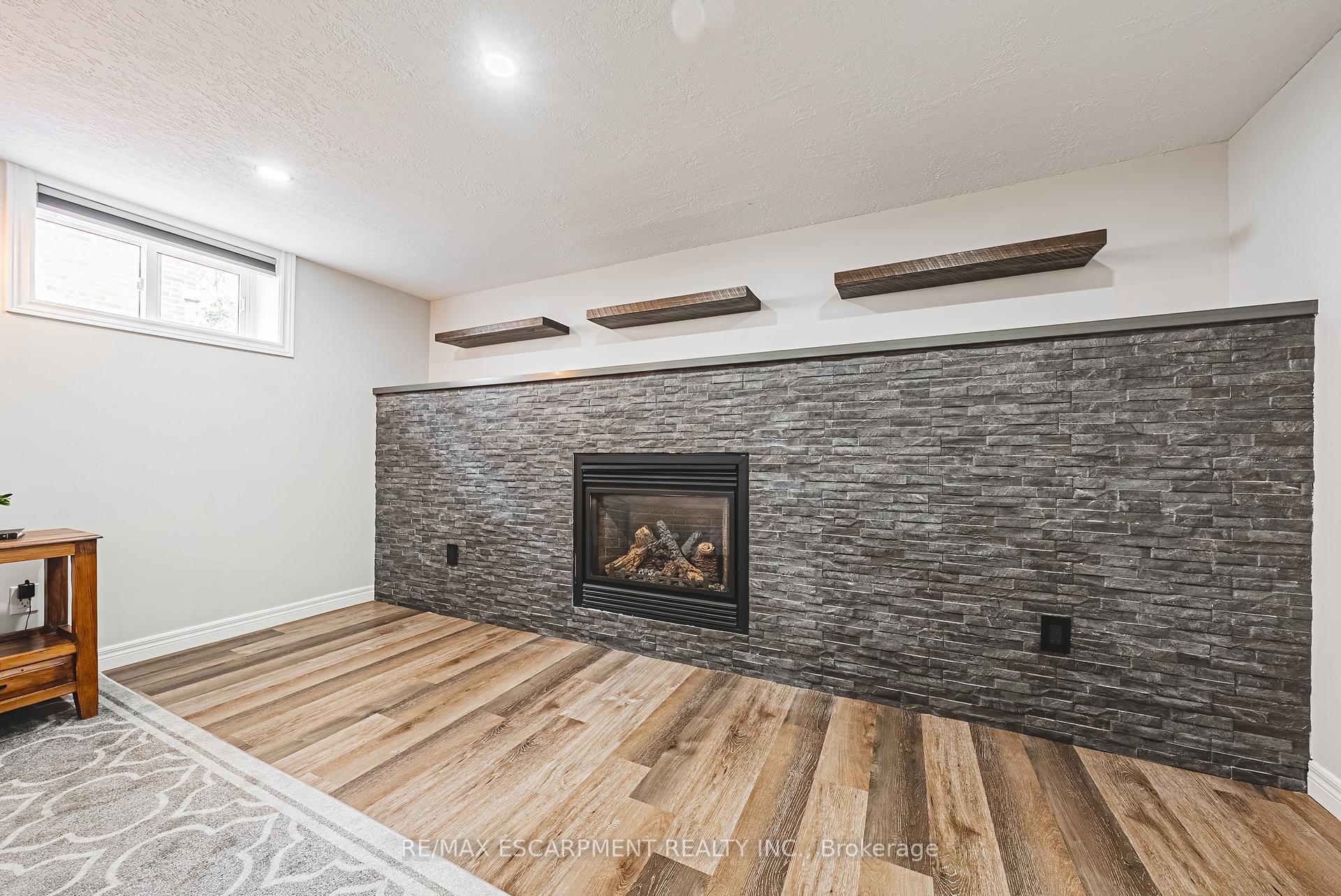 Photo 32 of 94 Malta Drive, Hamilton, Rosedale — HOMEH