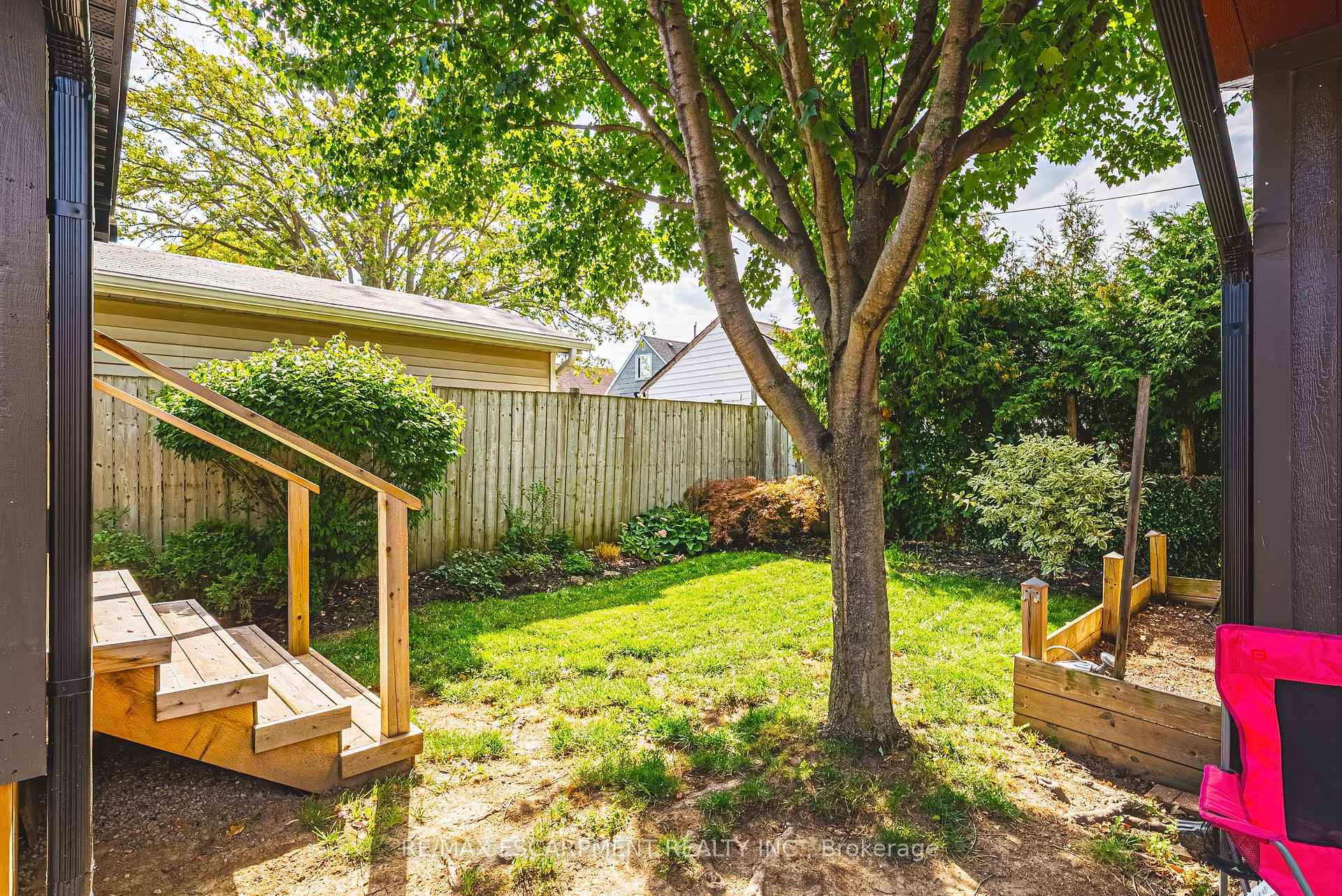 Photo 13 of 94 Malta Drive, Hamilton, Rosedale — HOMEH