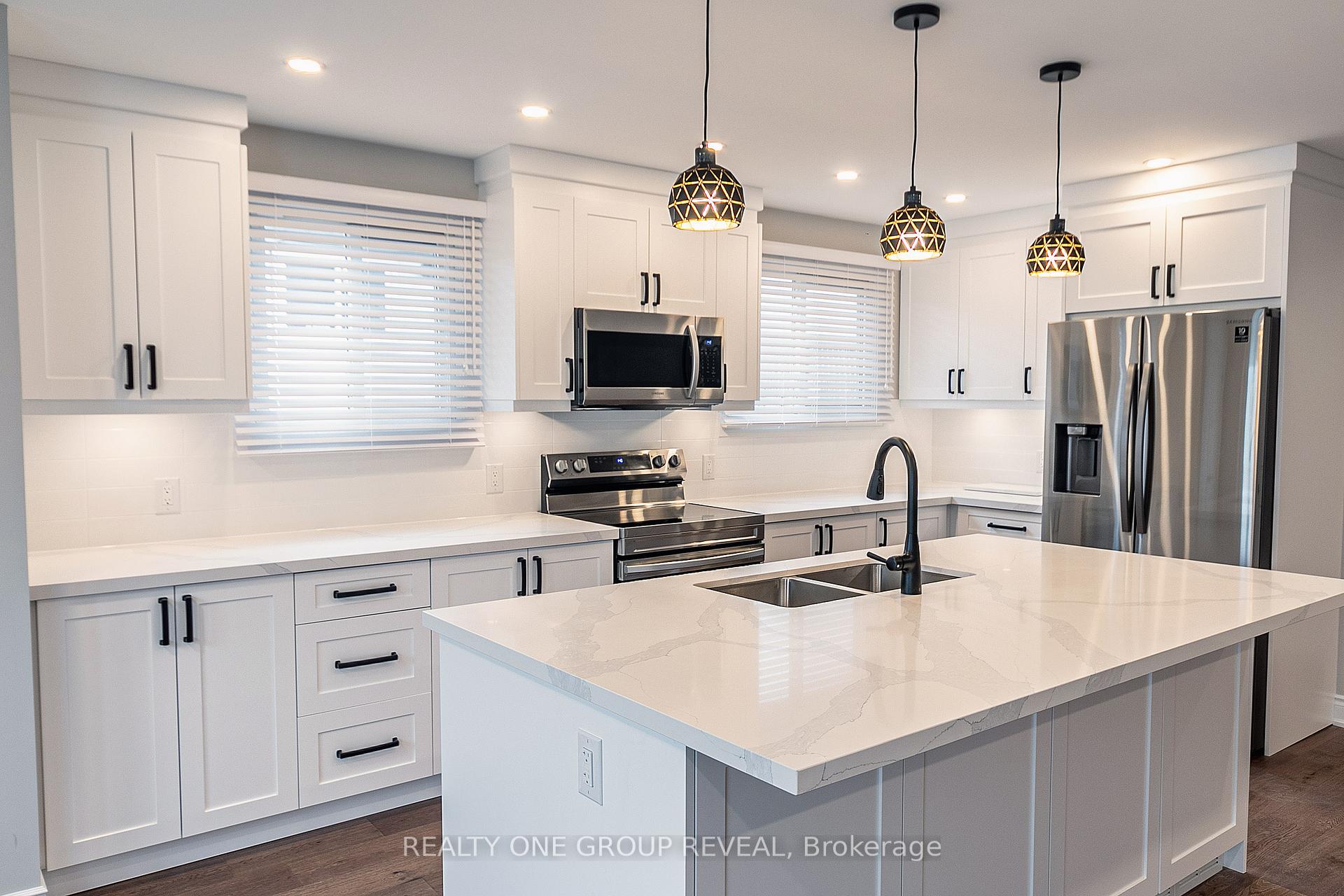 Photo 6 of 540 Muirfield Street, Oshawa, Donevan — HOMEH