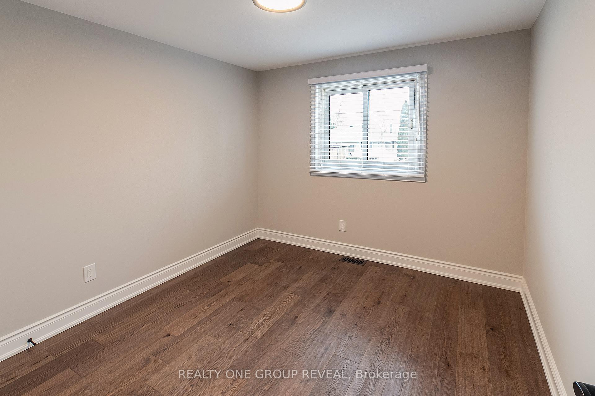 Photo 8 of 540 Muirfield Street, Oshawa, Donevan — HOMEH