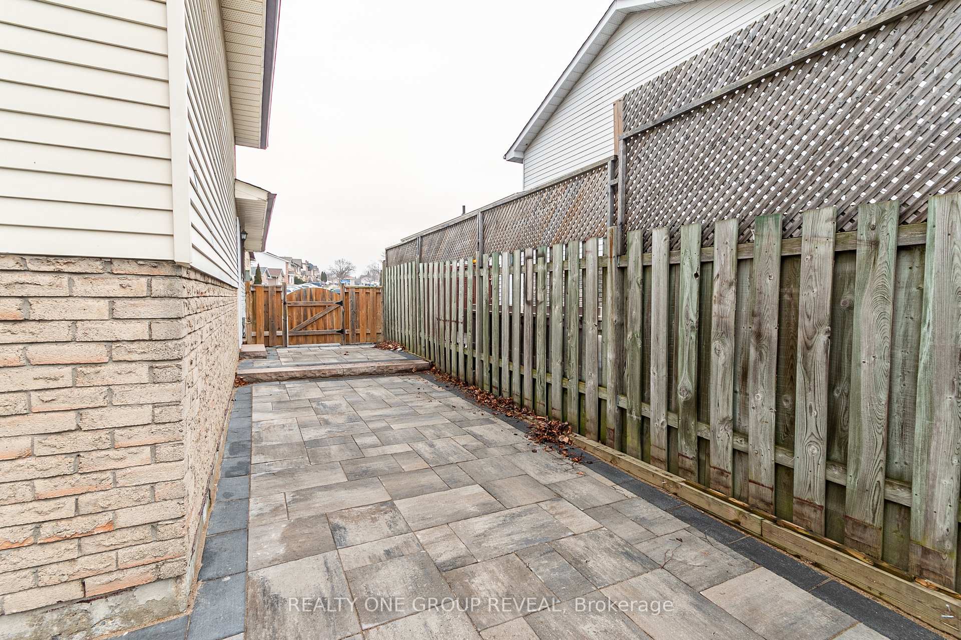 Photo 24 of 540 Muirfield Street, Oshawa, Donevan — HOMEH