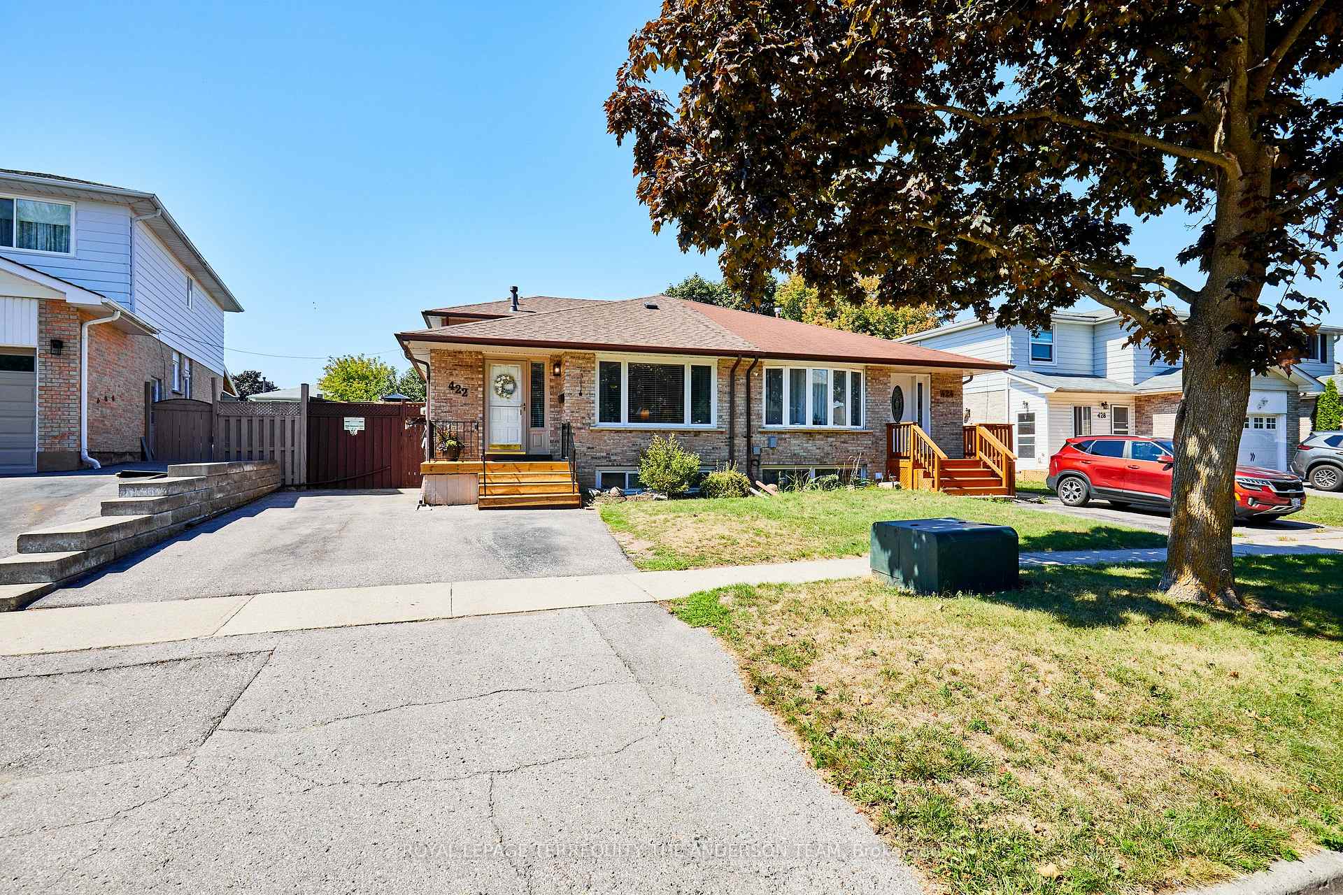 Photo 1 of 422 Laguna Street, Oshawa, Eastdale — HOMEH