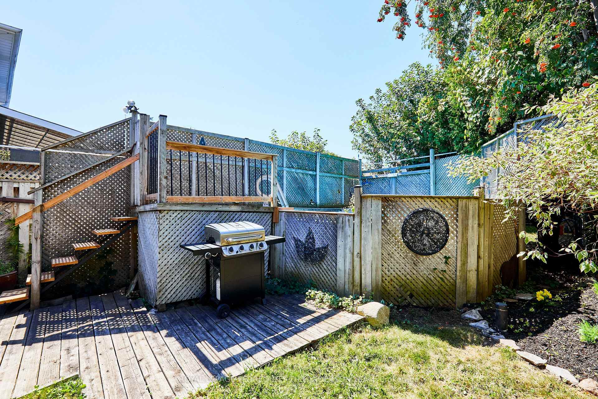Photo 21 of 422 Laguna Street, Oshawa, Eastdale — HOMEH