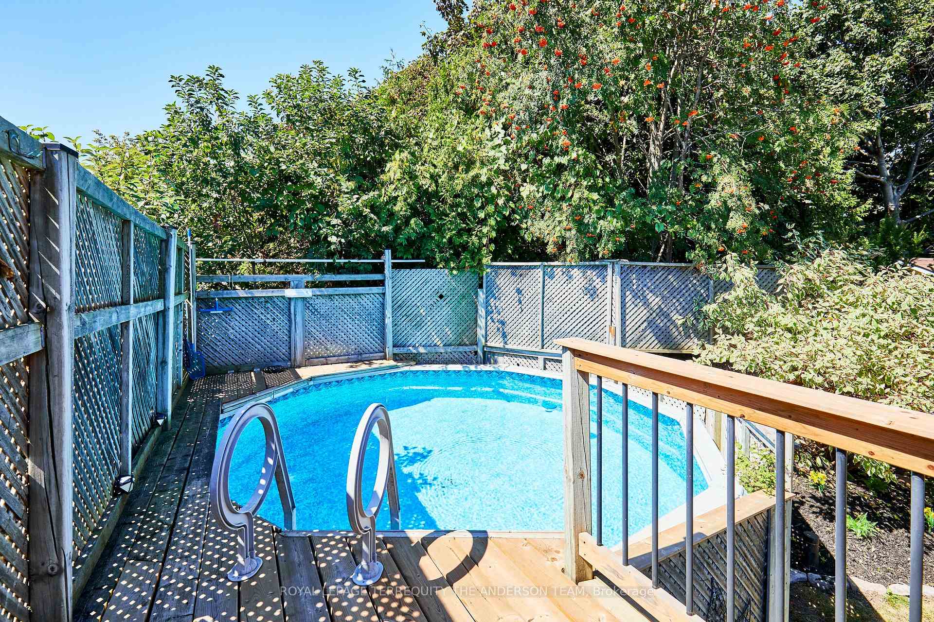 Photo 26 of 422 Laguna Street, Oshawa, Eastdale — HOMEH