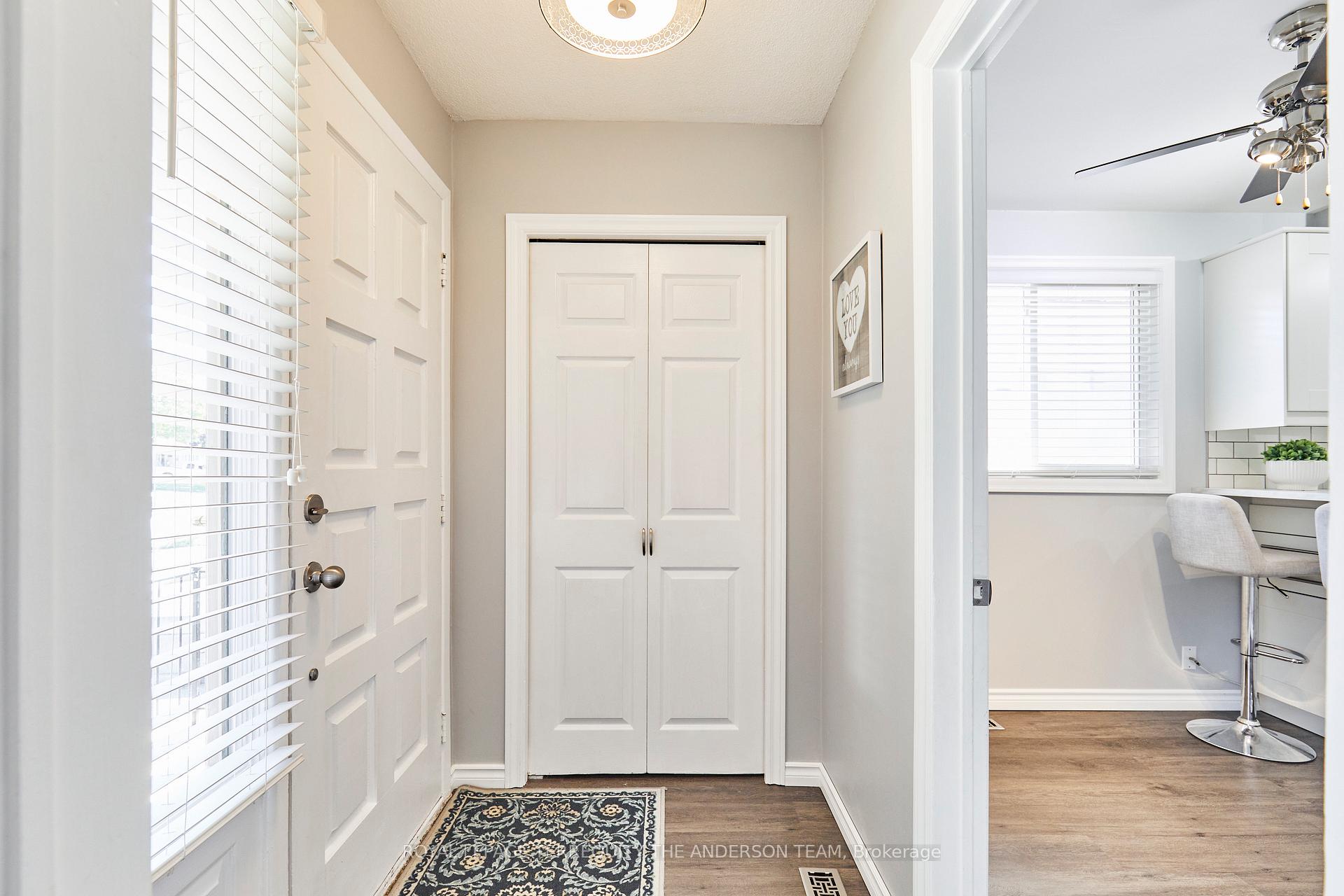 Photo 5 of 422 Laguna Street, Oshawa, Eastdale — HOMEH