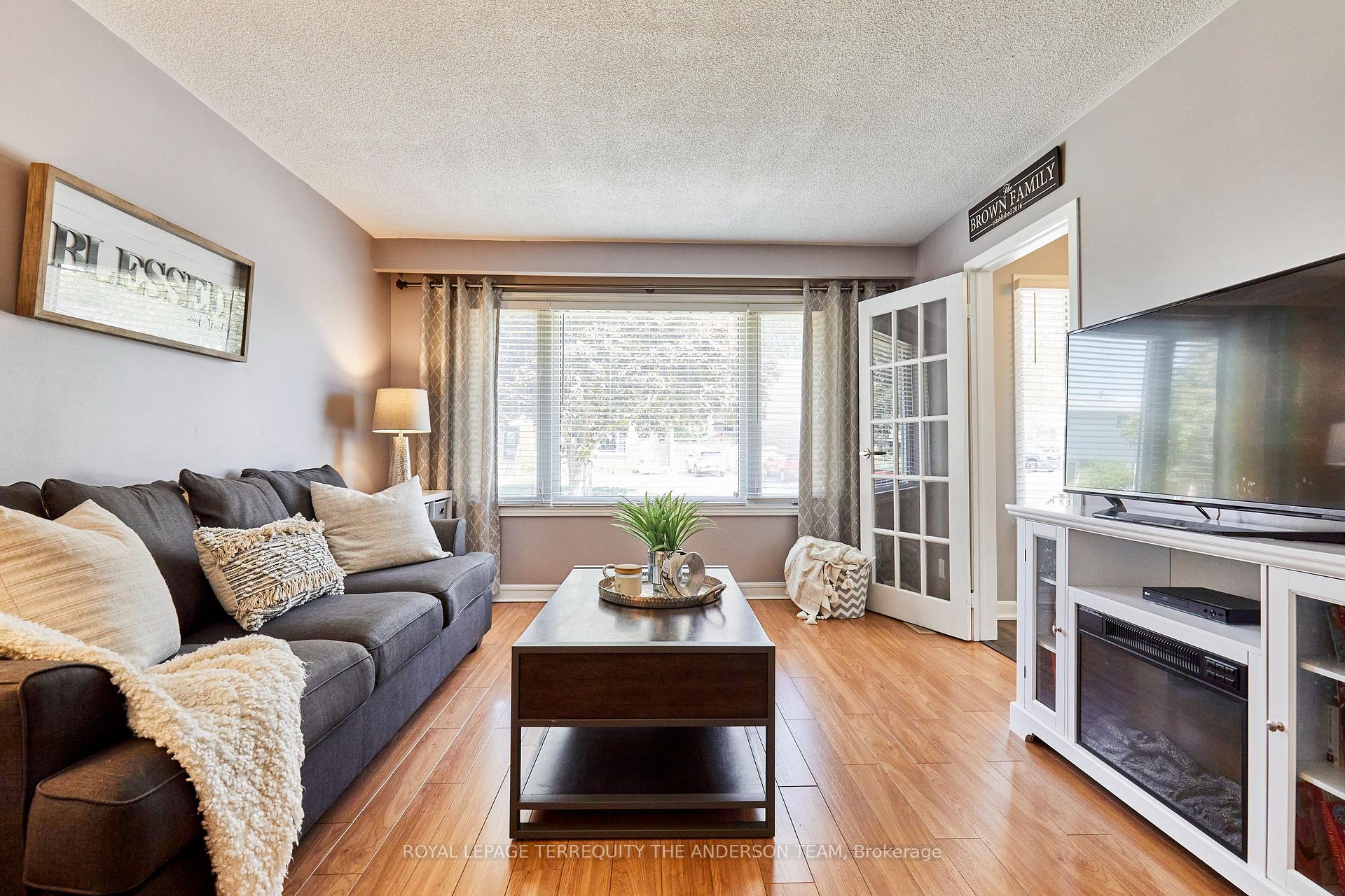 Photo 13 of 422 Laguna Street, Oshawa, Eastdale — HOMEH