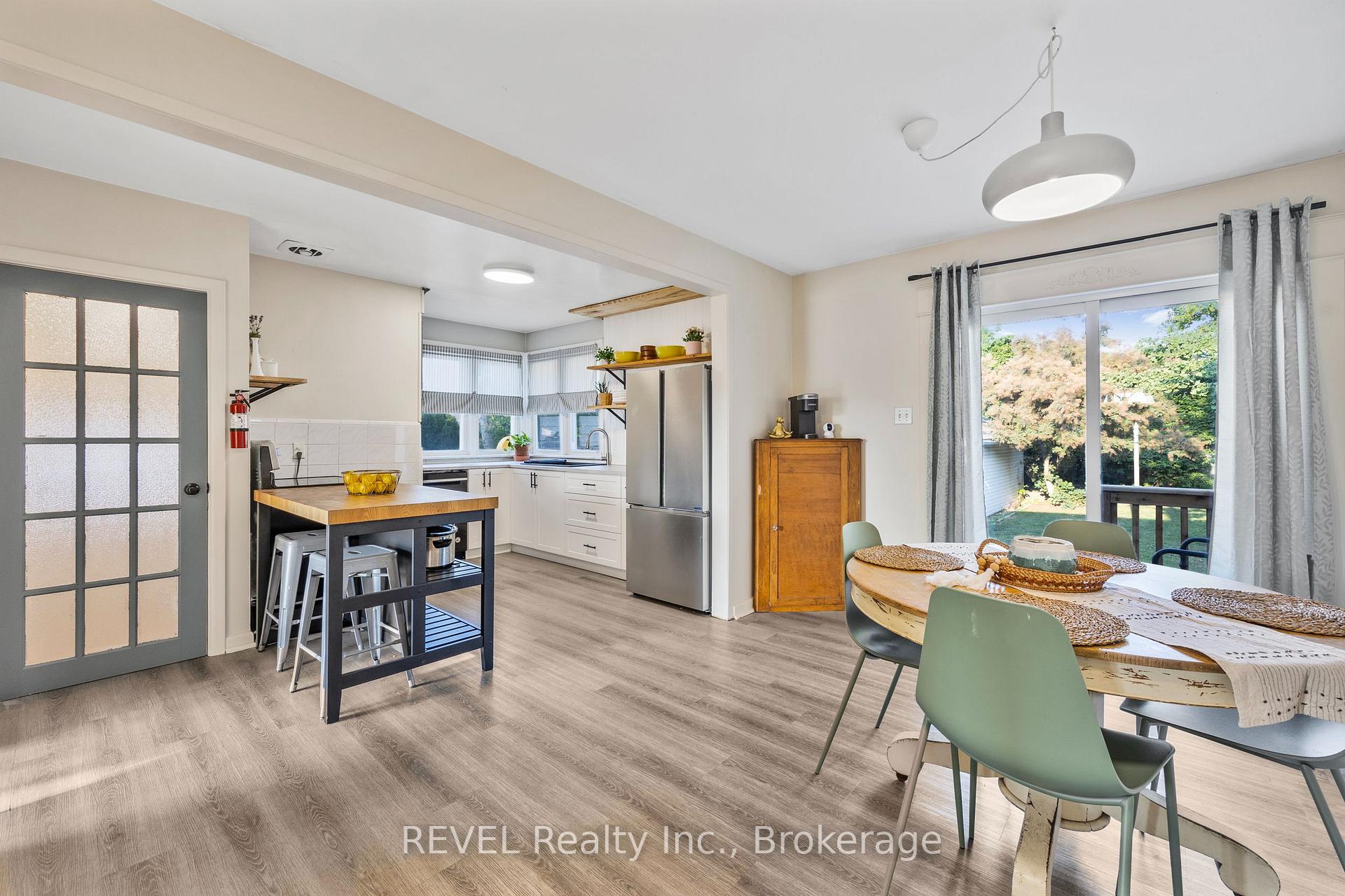Photo 9 of 146 Gray Road, Hamilton, Stoney Creek — HOMEH