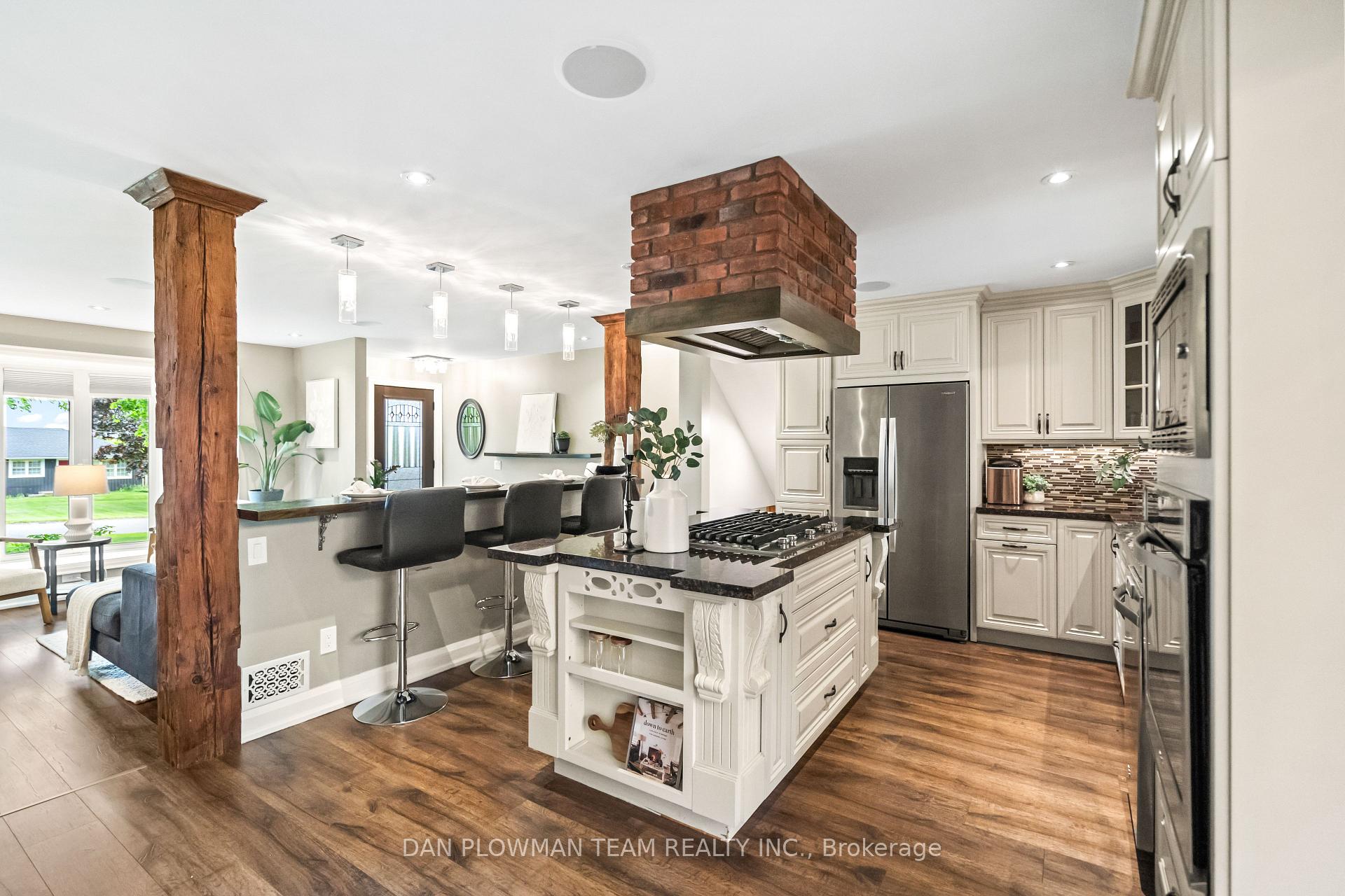 Photo 4 of 28 Bradley Boulevard, Clarington, Rural Clarington — HOMEH