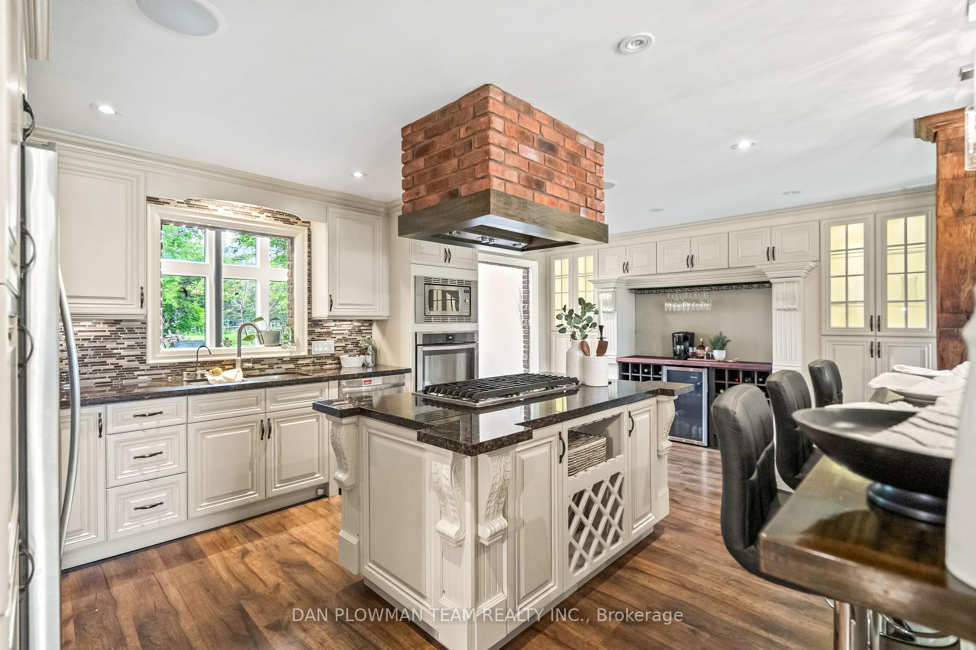 Photo 10 of 28 Bradley Boulevard, Clarington, Rural Clarington — HOMEH