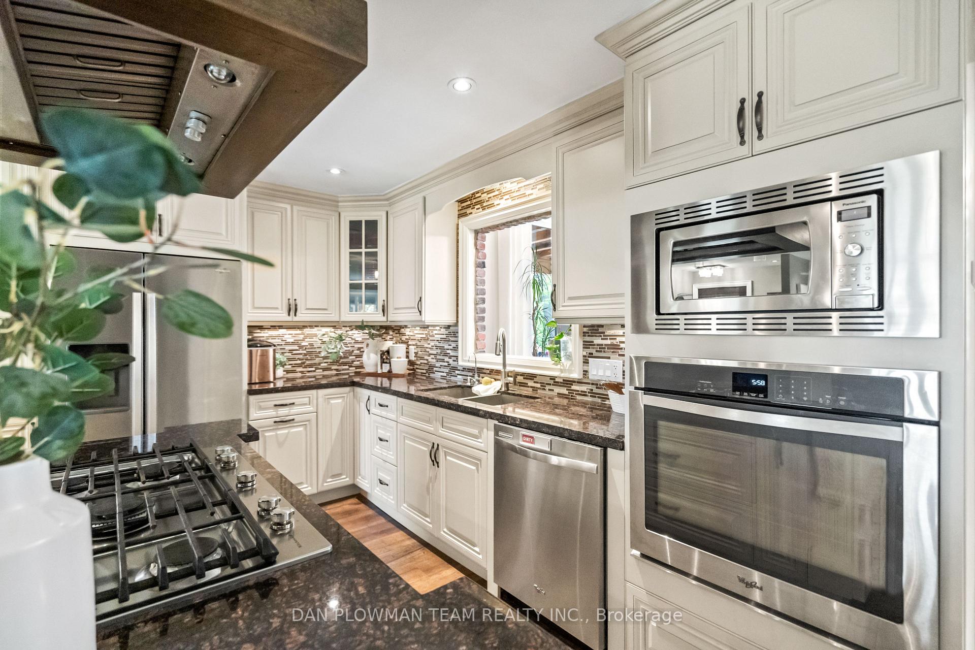 Photo 7 of 28 Bradley Boulevard, Clarington, Rural Clarington — HOMEH