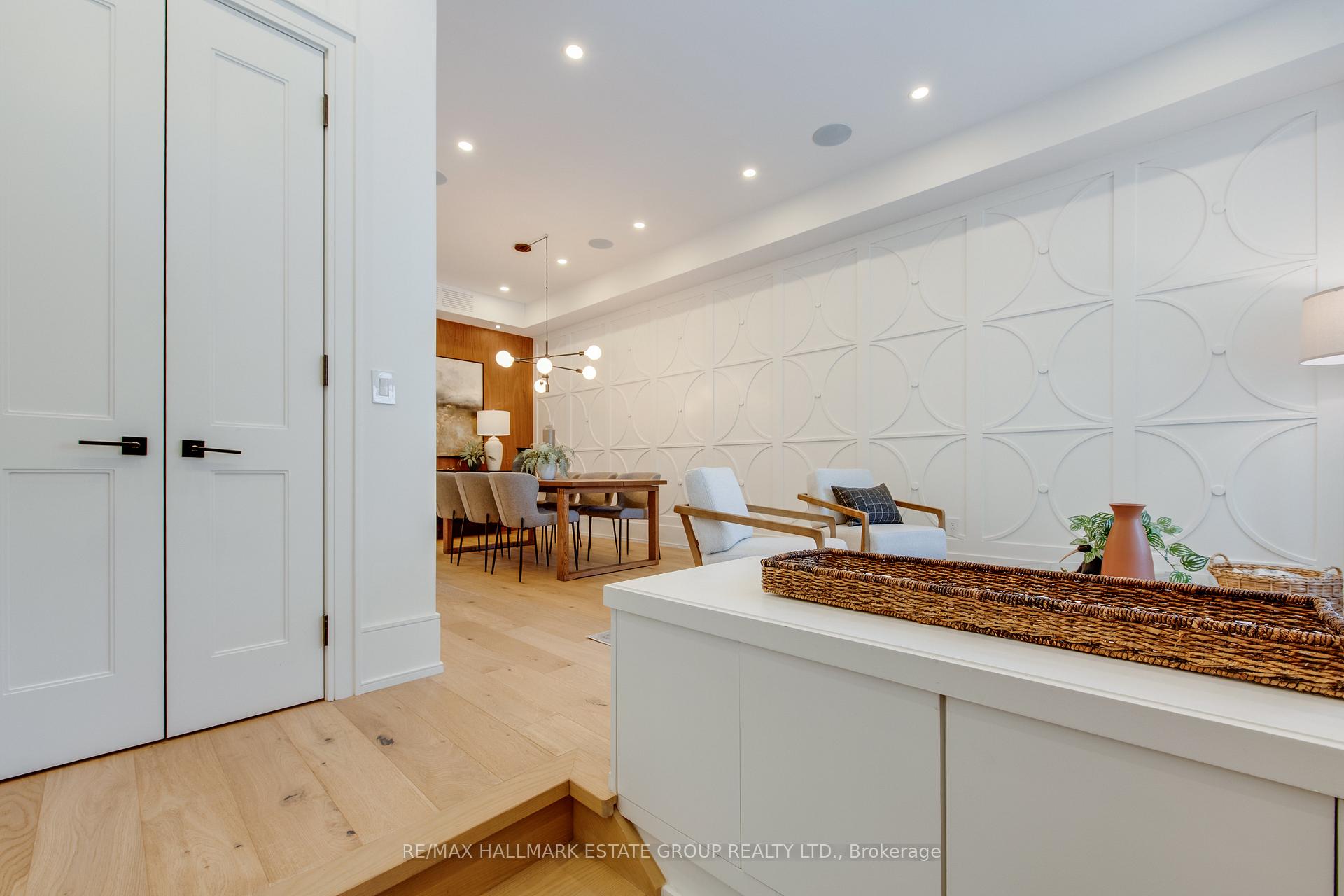 Photo 16 of 44 Waverley Road, Toronto, The Beaches — HOMEH