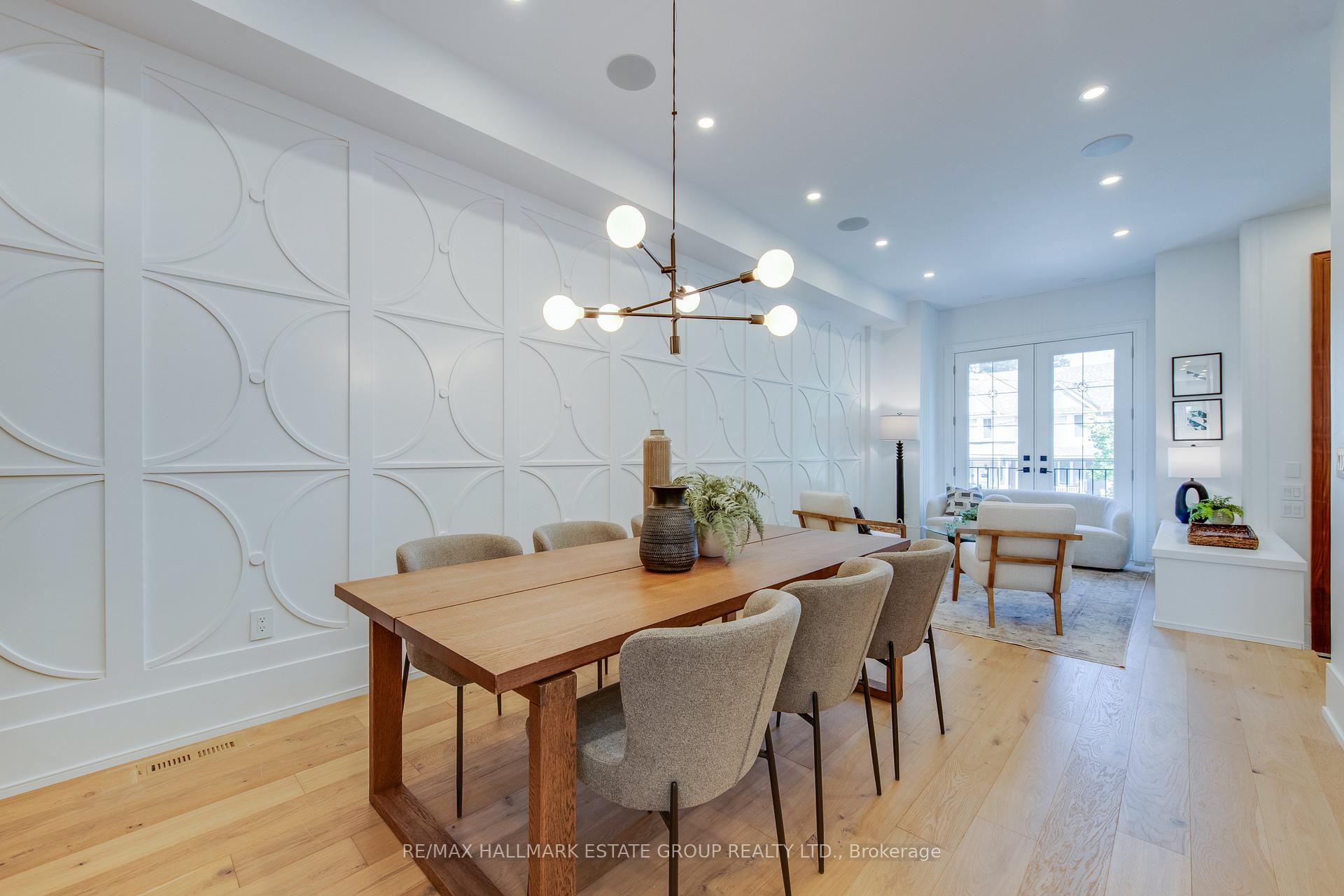 Photo 2 of 44 Waverley Road, Toronto, The Beaches — HOMEH
