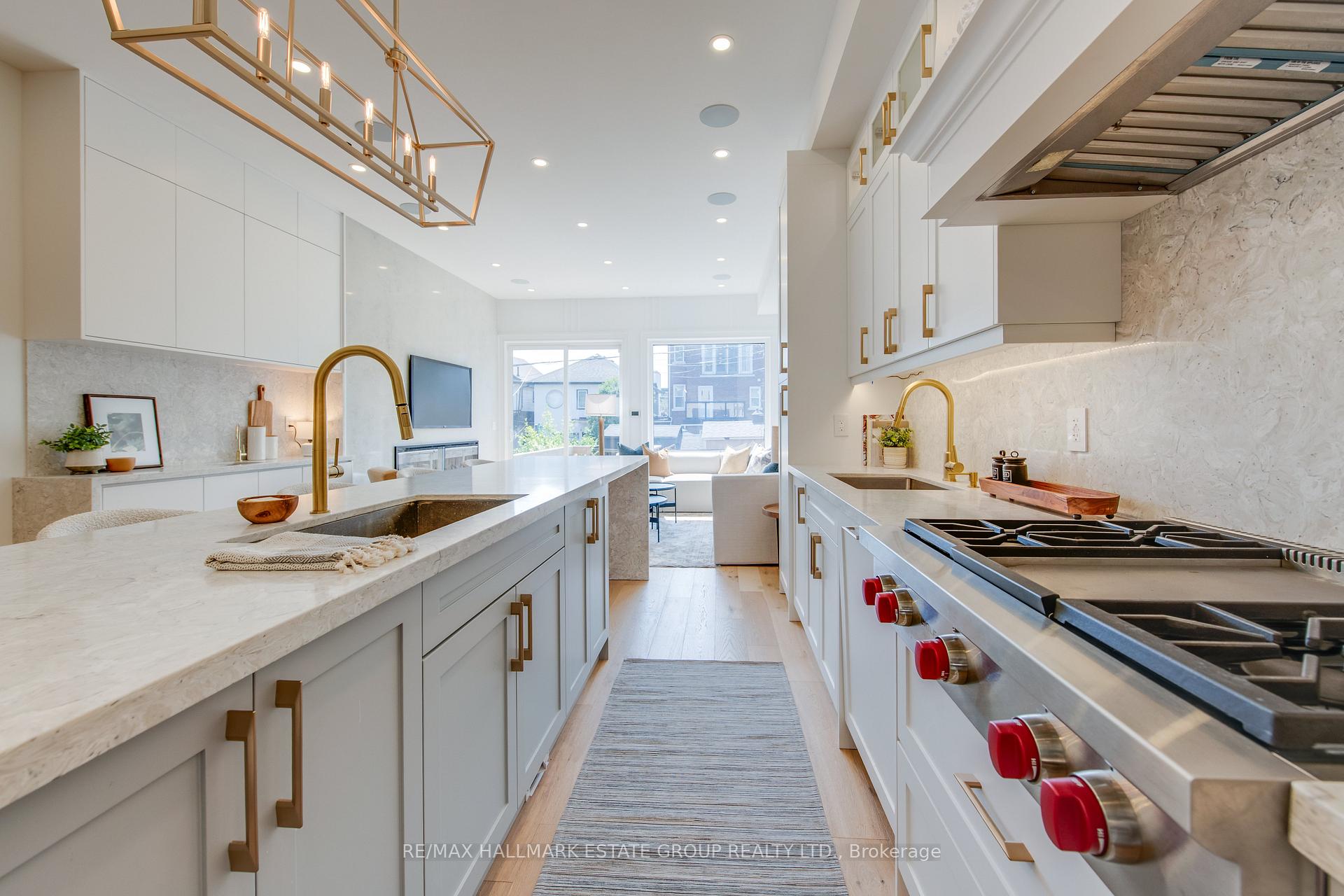 Photo 25 of 44 Waverley Road, Toronto, The Beaches — HOMEH