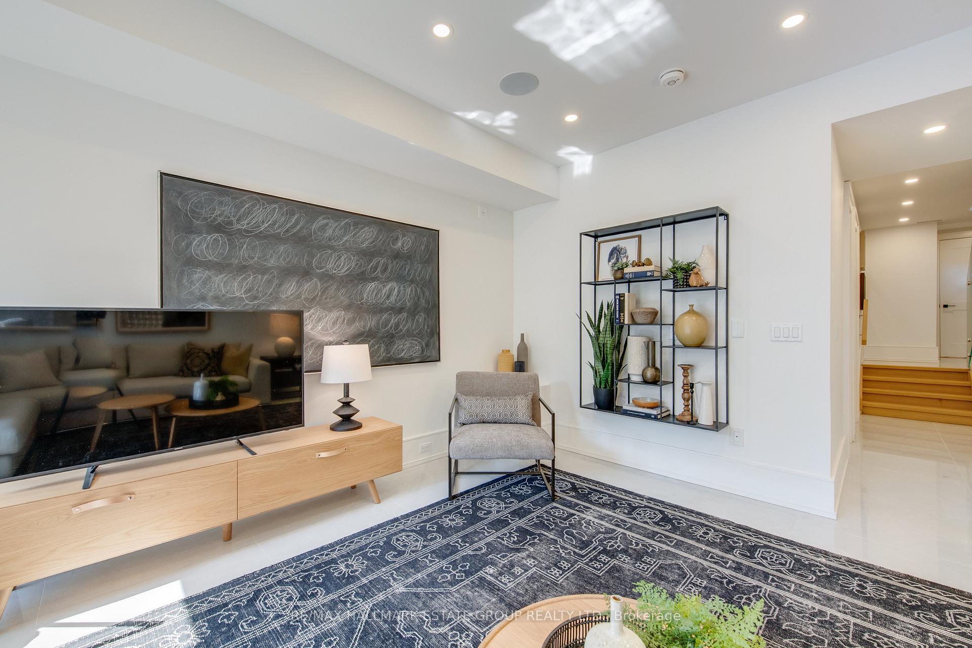 Photo 48 of 44 Waverley Road, Toronto, The Beaches — HOMEH
