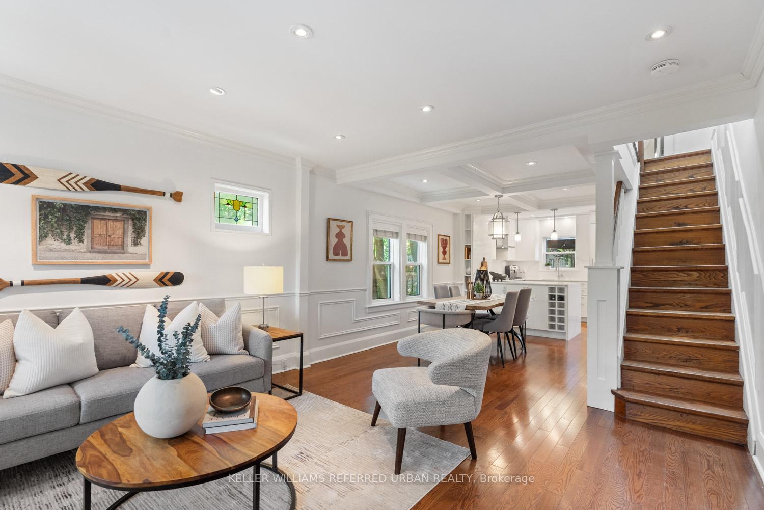 Photo 5 of 231 Lee Avenue, Toronto, The Beaches — HOMEH