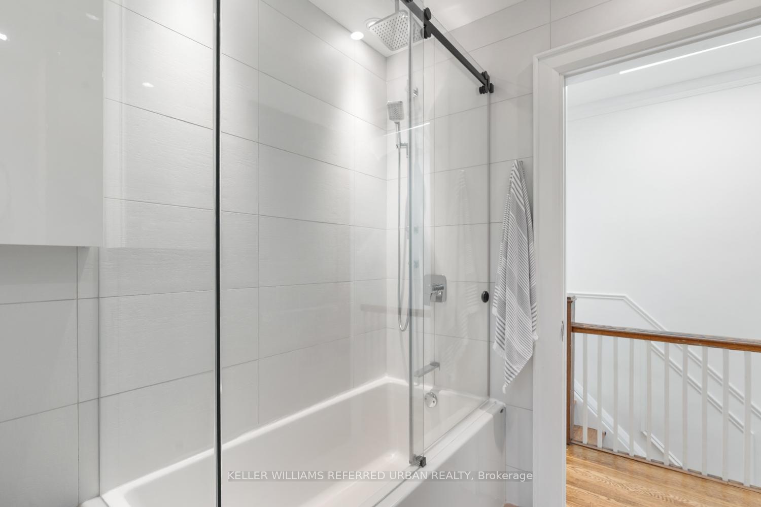 Photo 21 of 231 Lee Avenue, Toronto, The Beaches — HOMEH