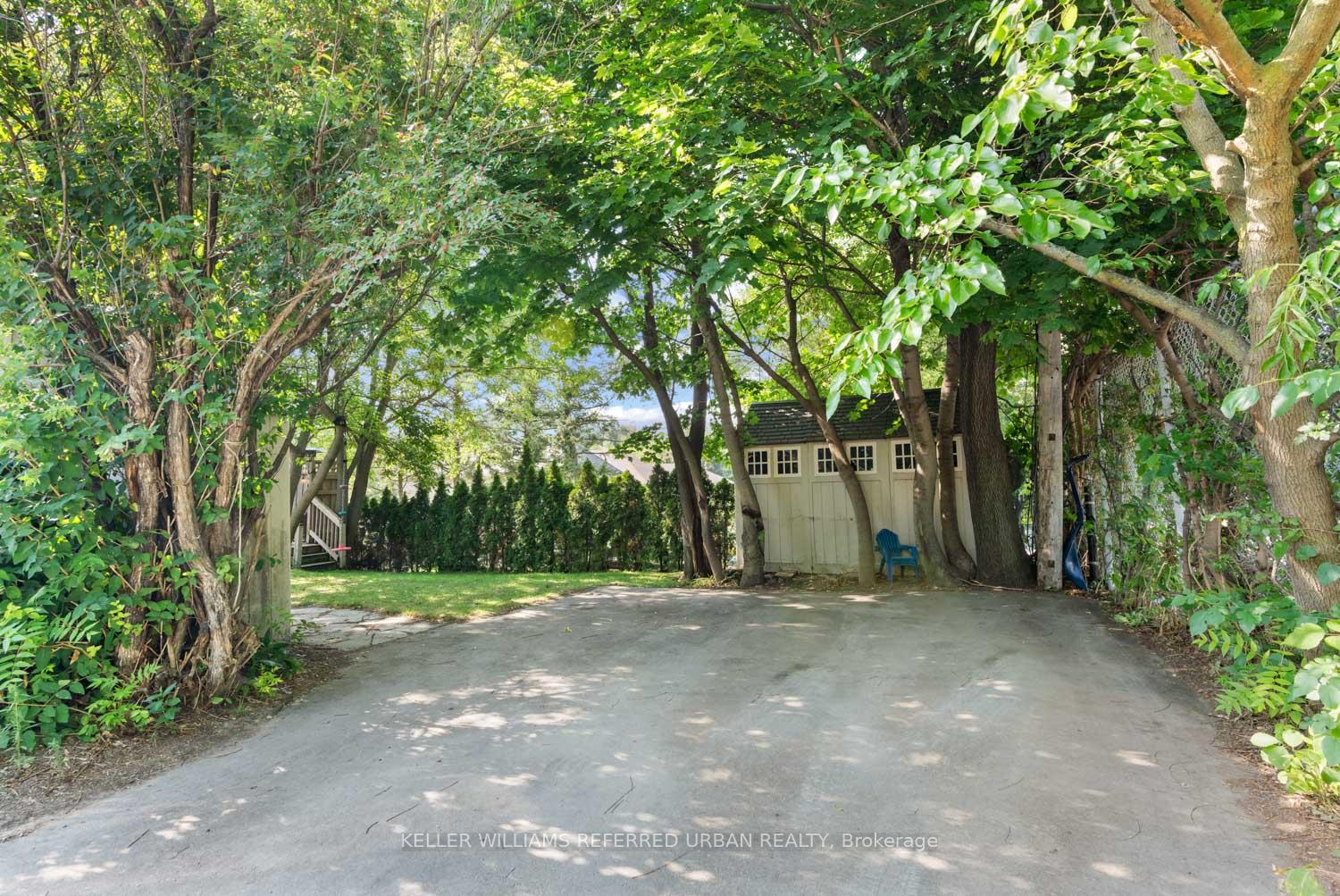 Photo 31 of 231 Lee Avenue, Toronto, The Beaches — HOMEH